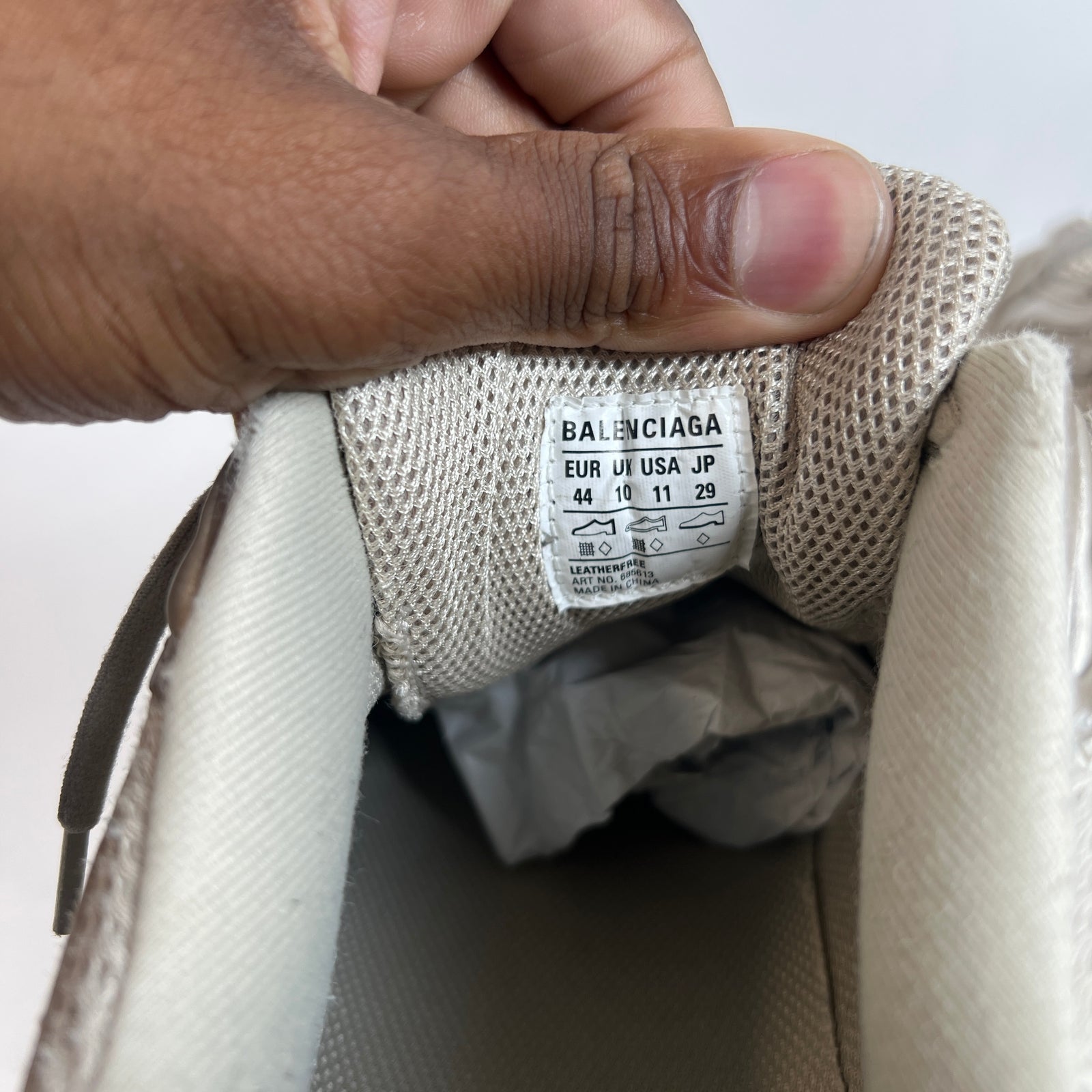 Balenciaga Beige Defenders Size 44