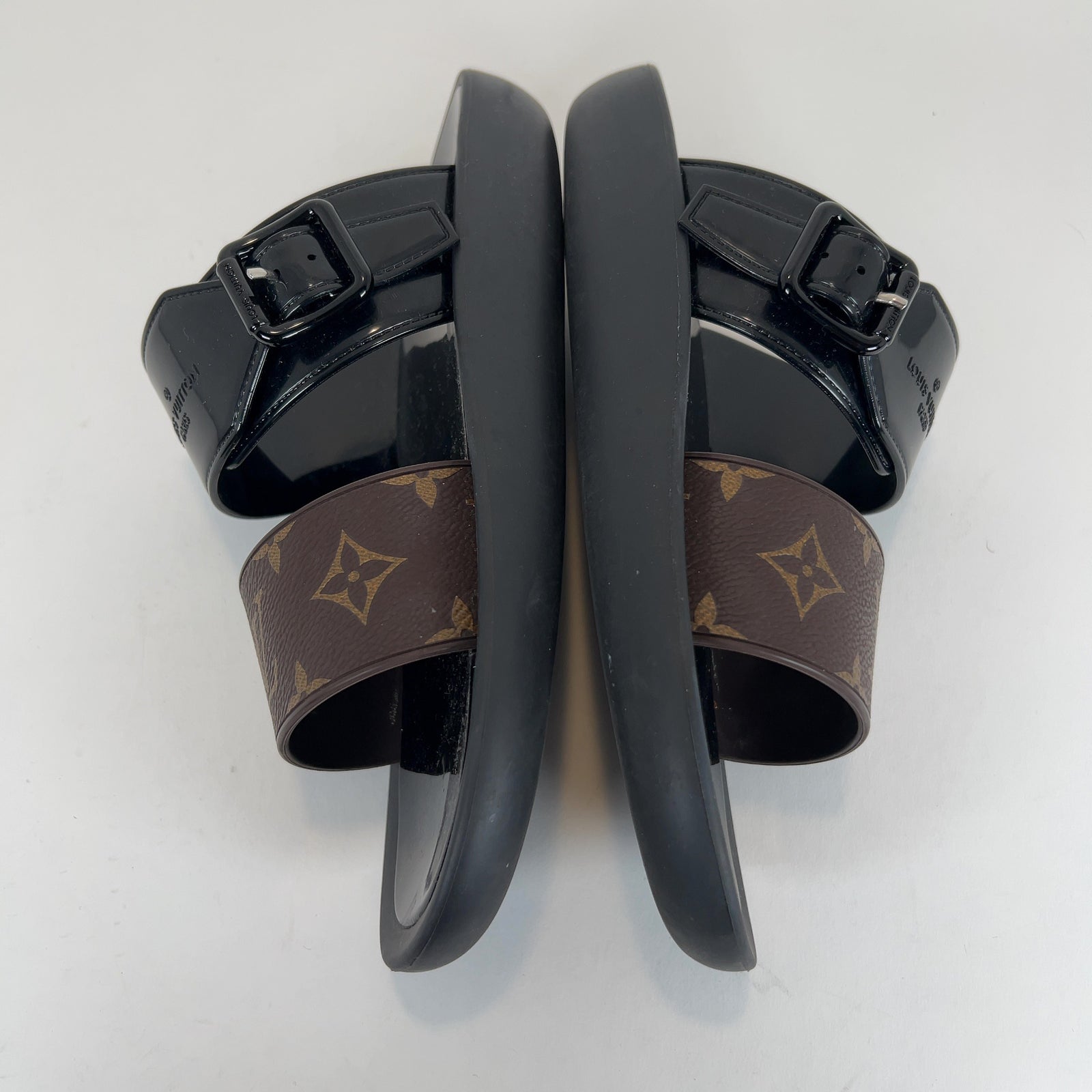 Louis Vuitton Monogram Sunbath Flat Sandals