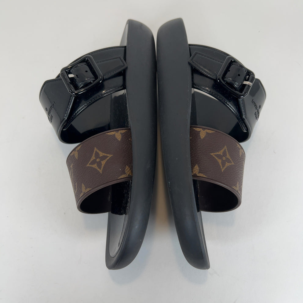 Louis Vuitton Monogram Sunbath Flat Sandals