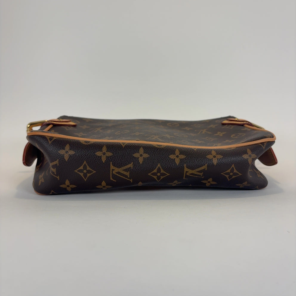 Louis Vuitton 2007 Monogram Hudson Shoulder Bag