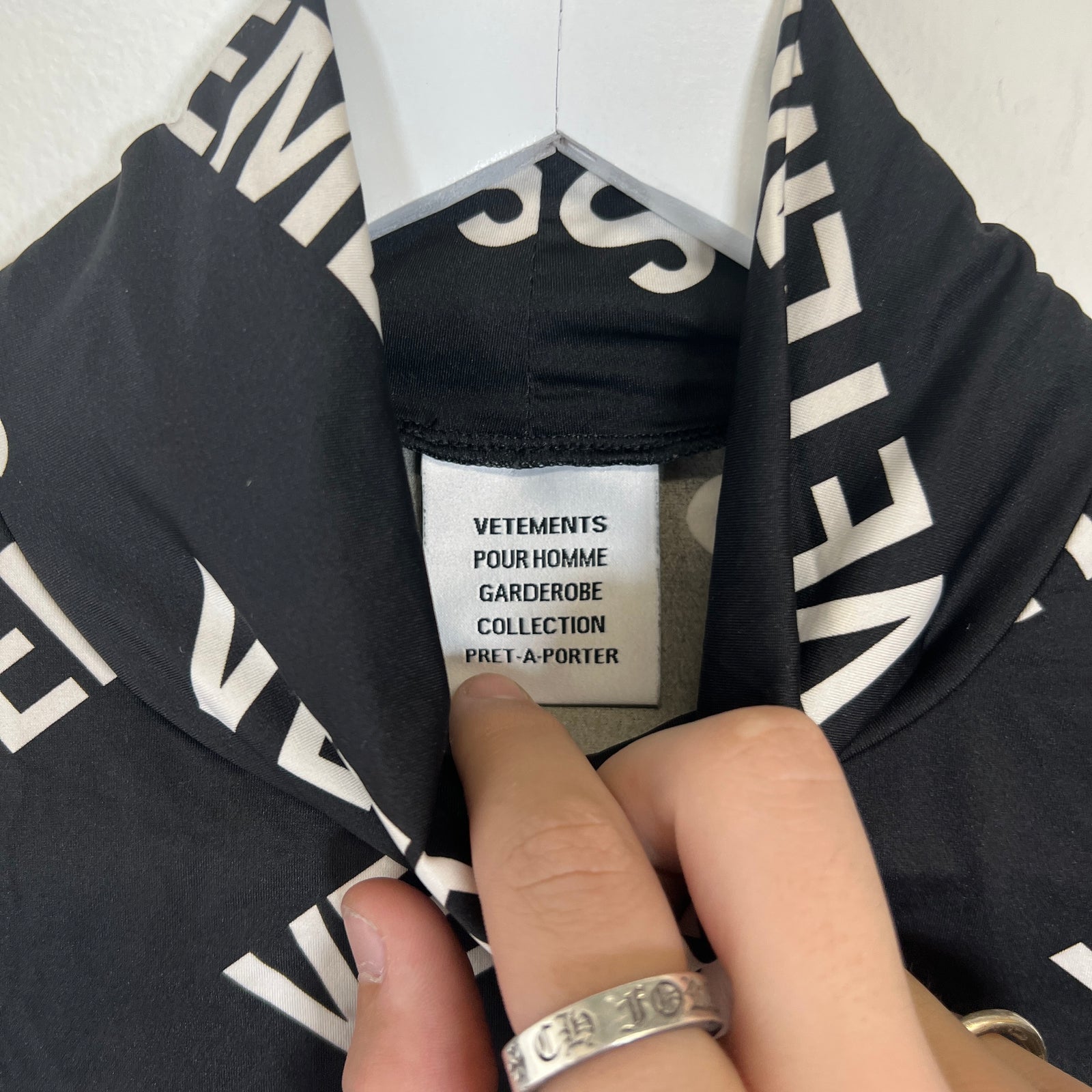 Vetements Stretchy Logo Long Sleeve Sz M