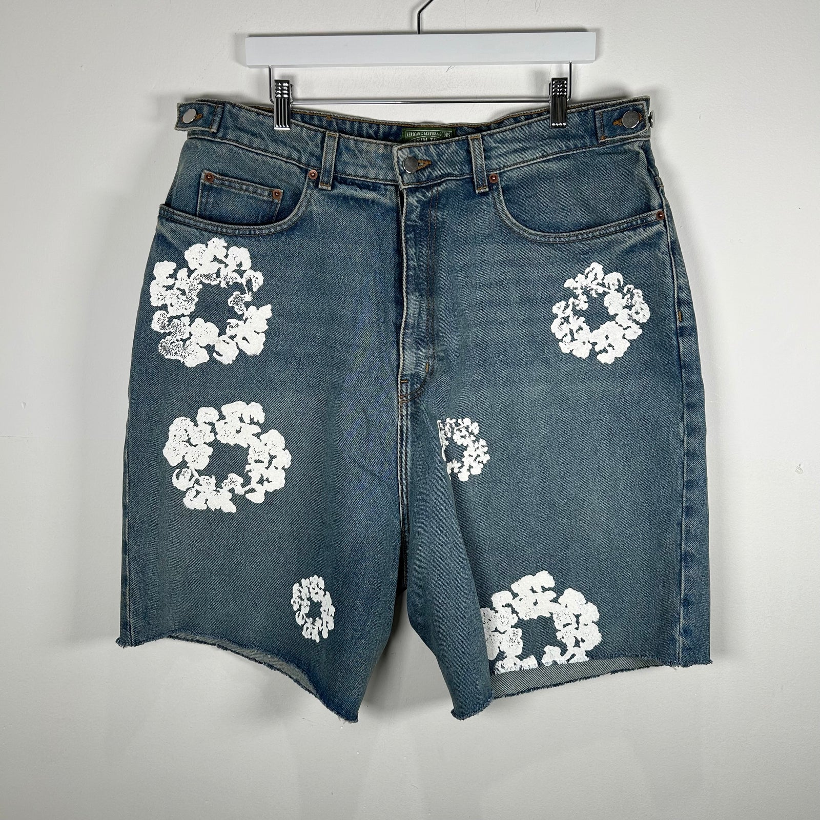 Denim Tears Wreath Logo Denim Shorts Size 38