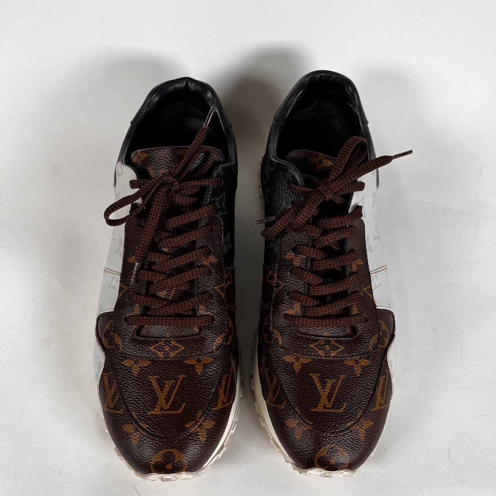 Louis Vuitton Run Away Triple Monogram Size 10