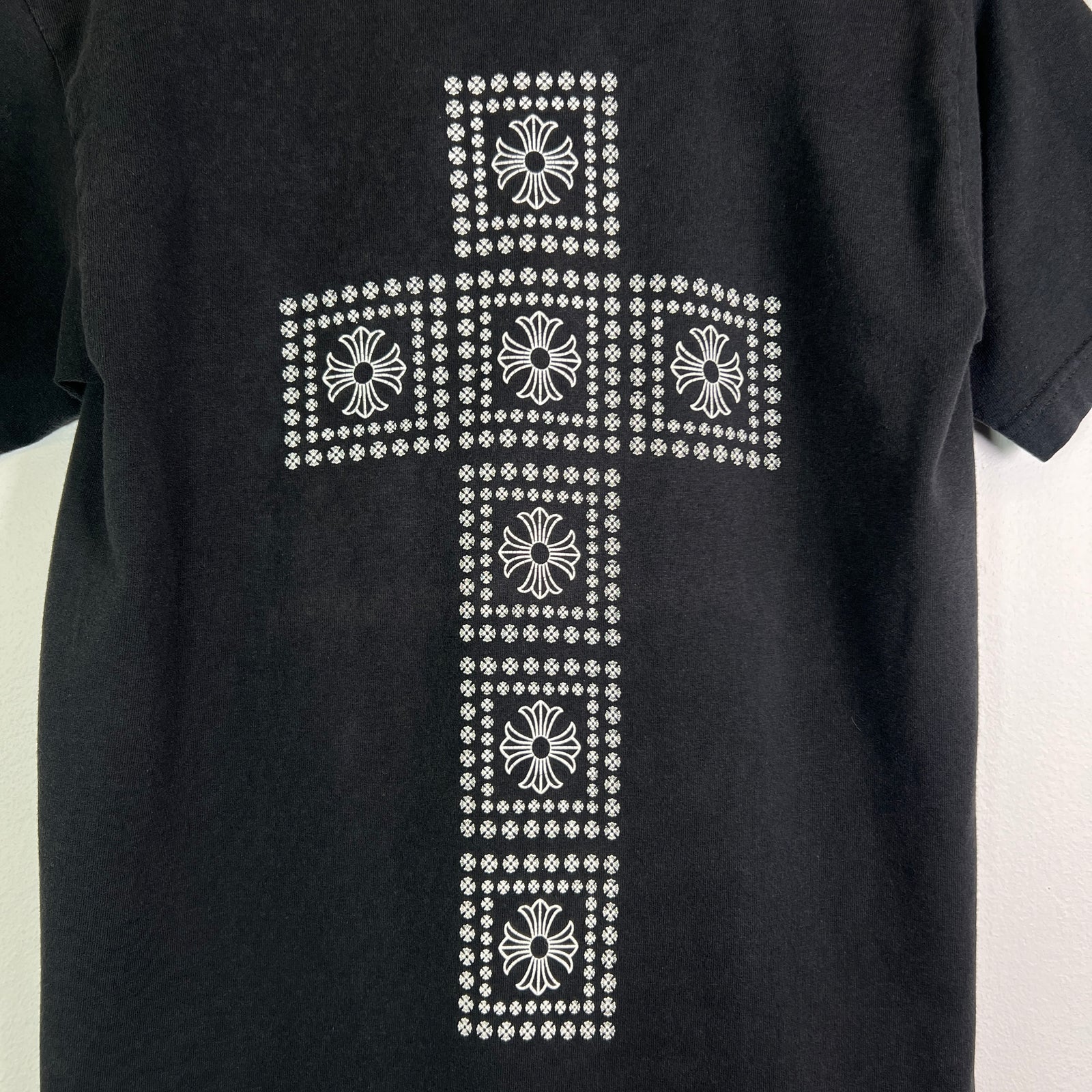 Chrome Hearts Black Vintage Plus Cross Pocket T-Shirt Size S