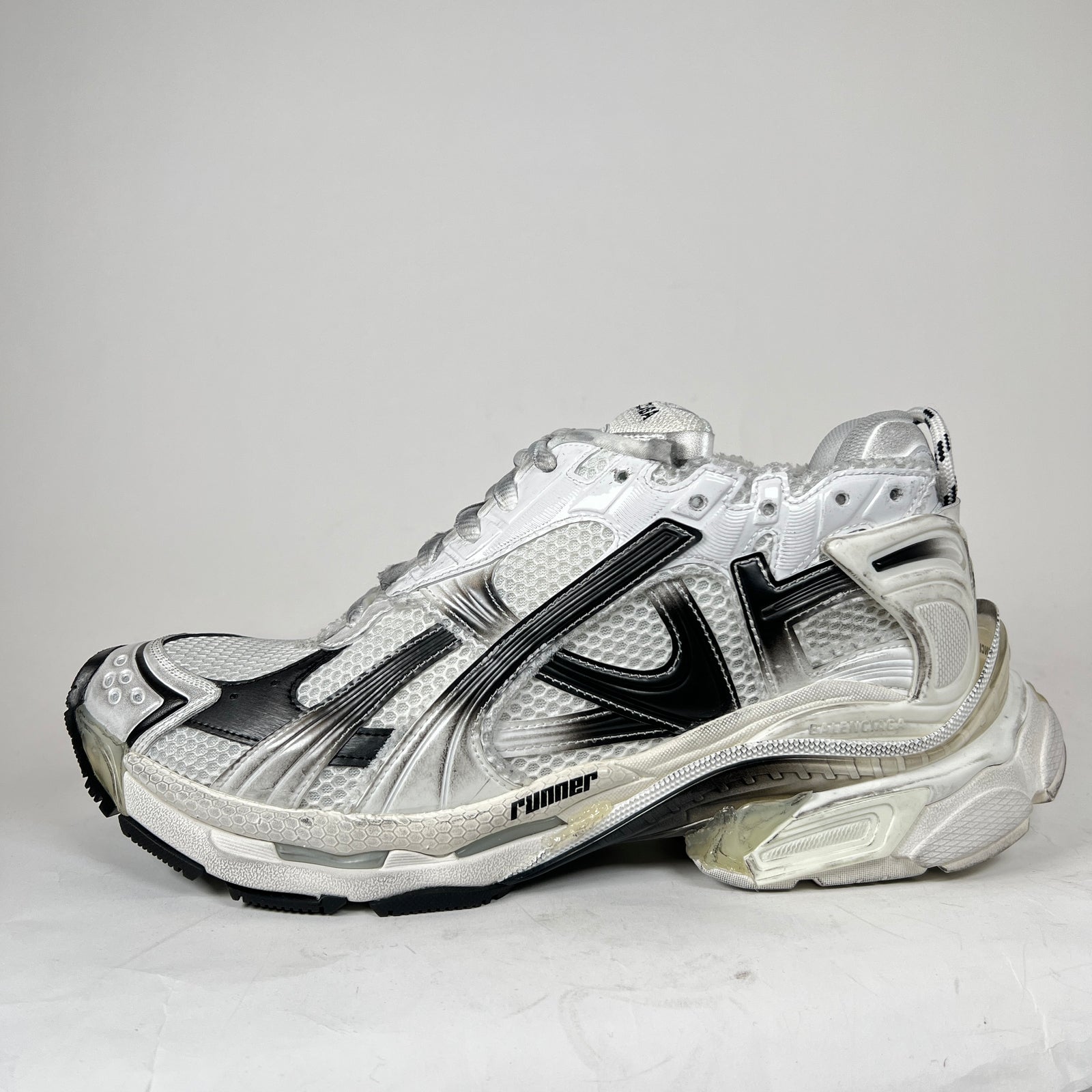 Balenciaga White/Black Gradient Runner Size 45