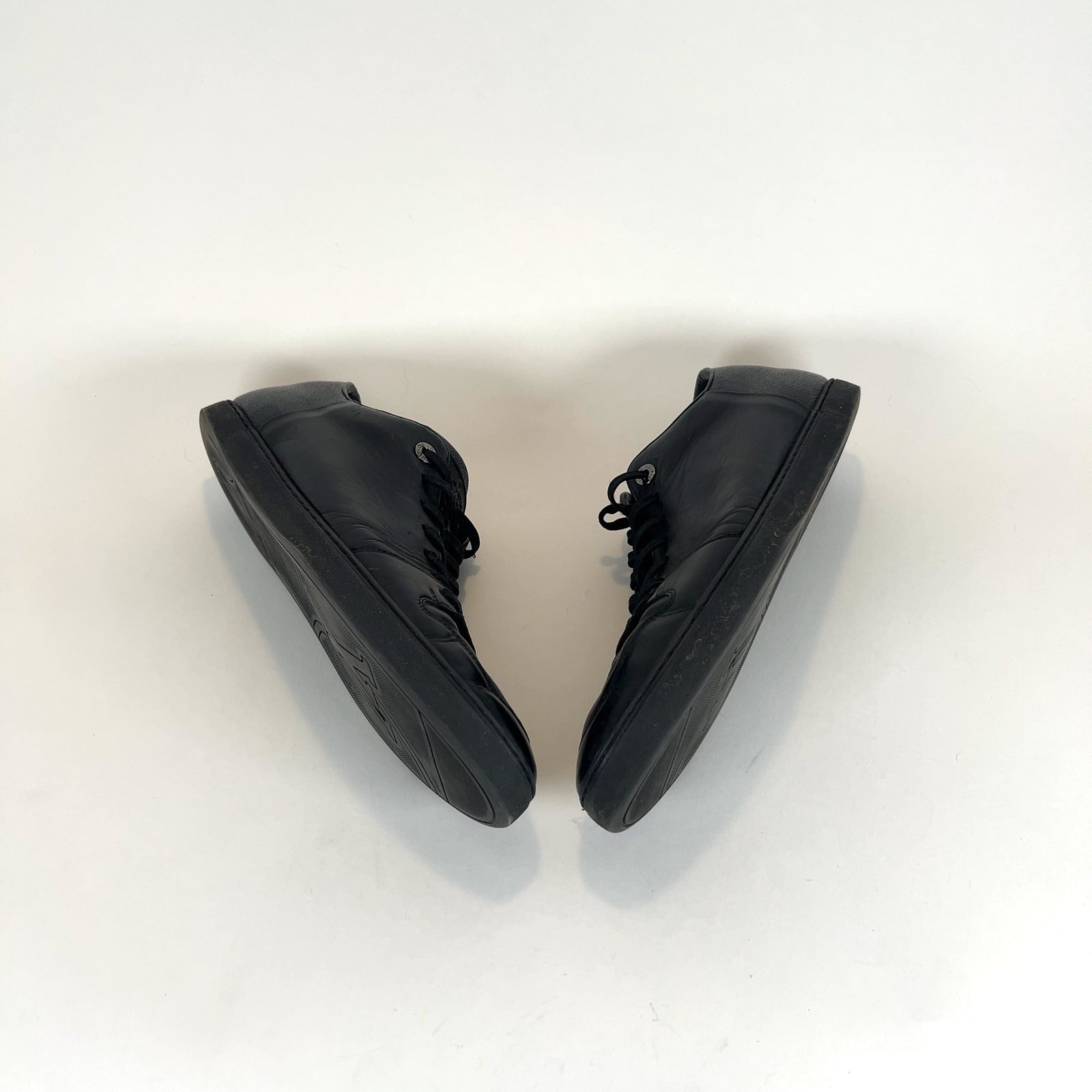Louis Vuitton Luxemburg Black Leather Lowtop Sneakers
