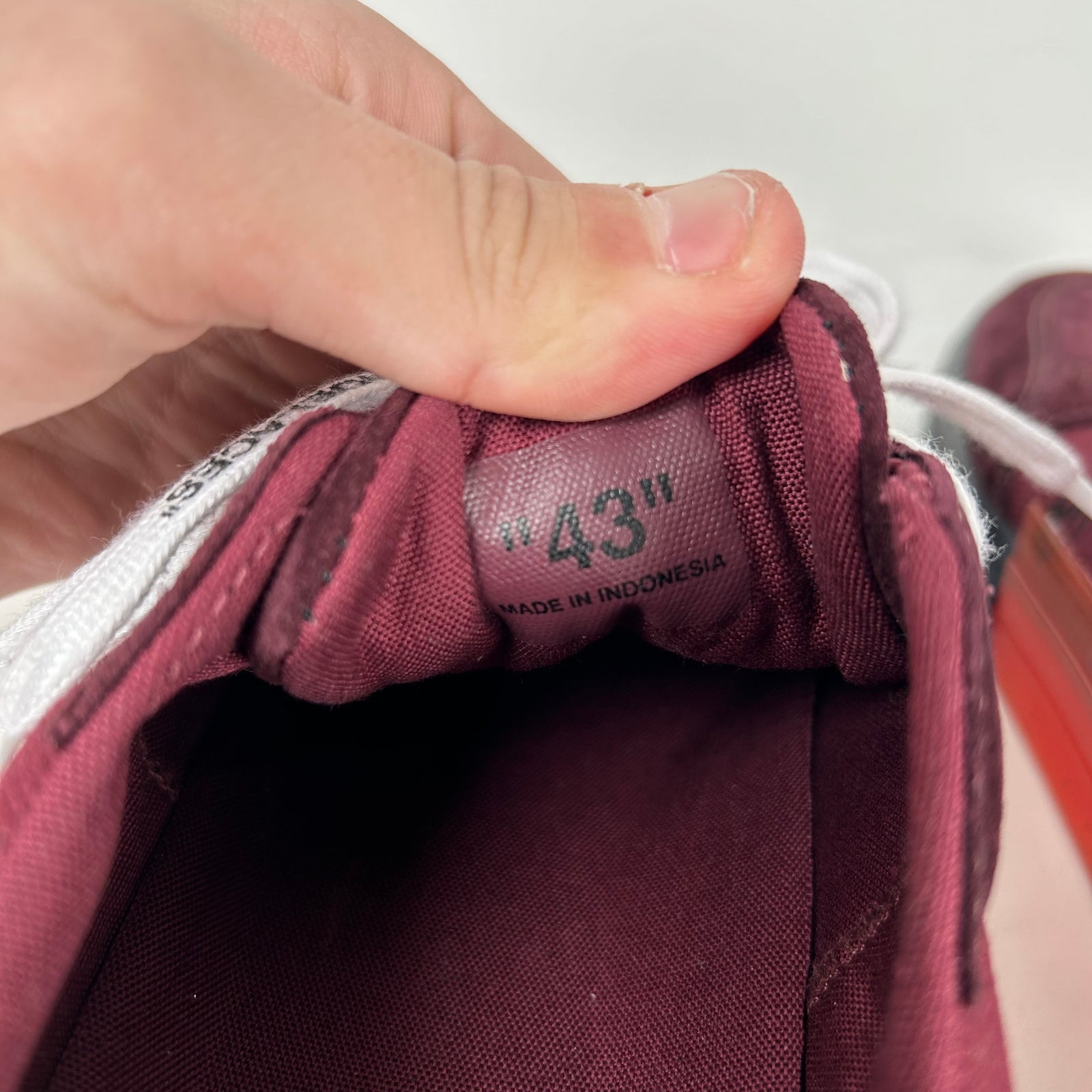 Off-White Burgundy Vulcanized Low Top Sneaker Size 43