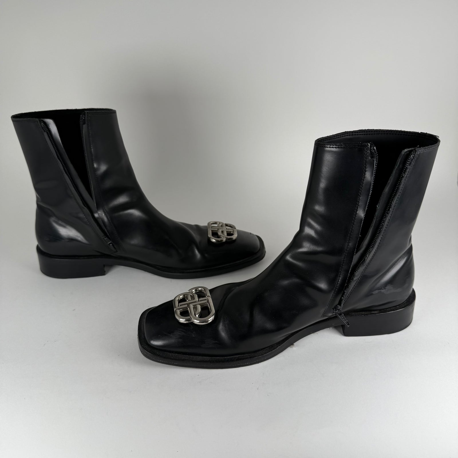 Balenciaga Rim BB Icon Leather Ankle Boots Size 43