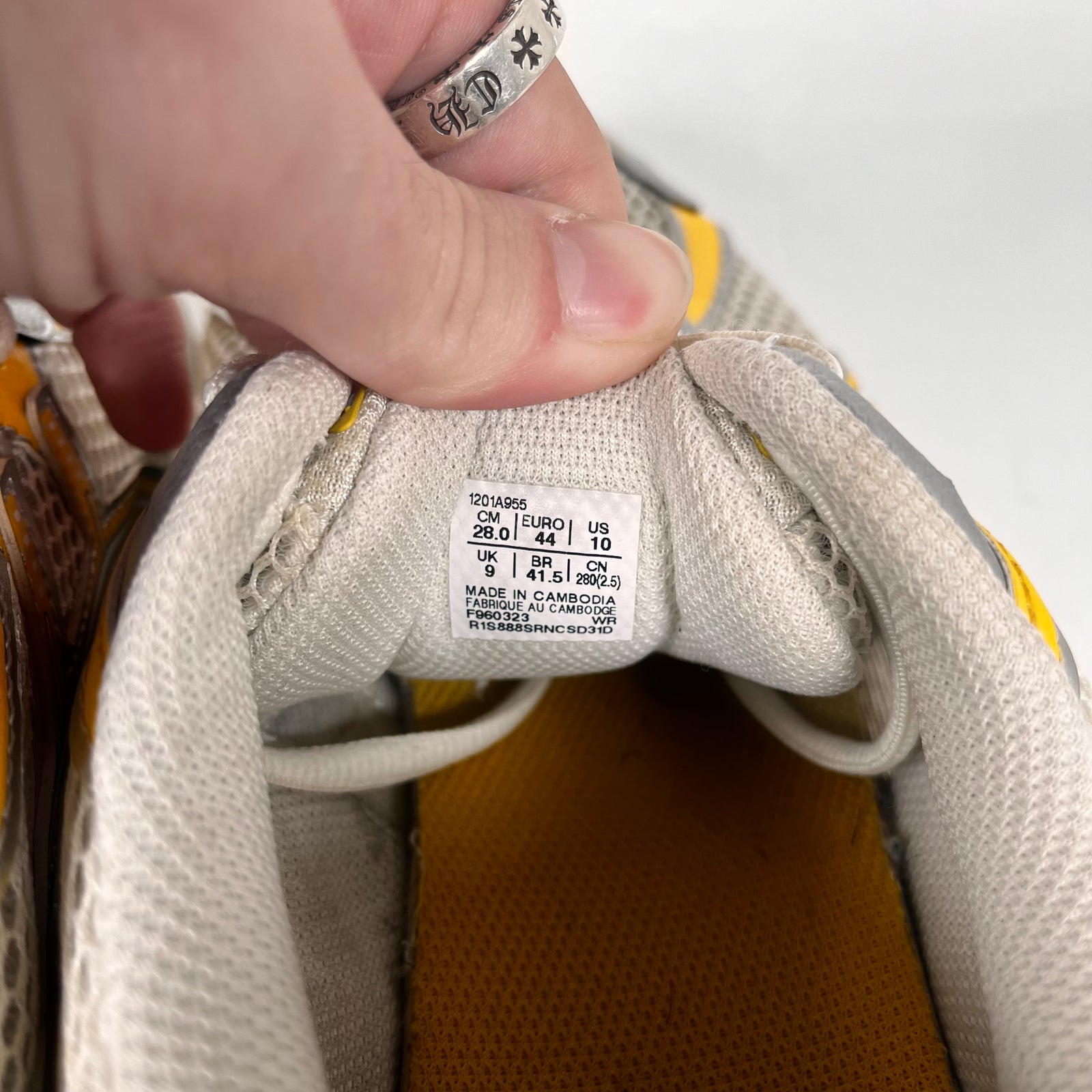Kith x Asics Yellow GT-2160 Sneakers Size 10