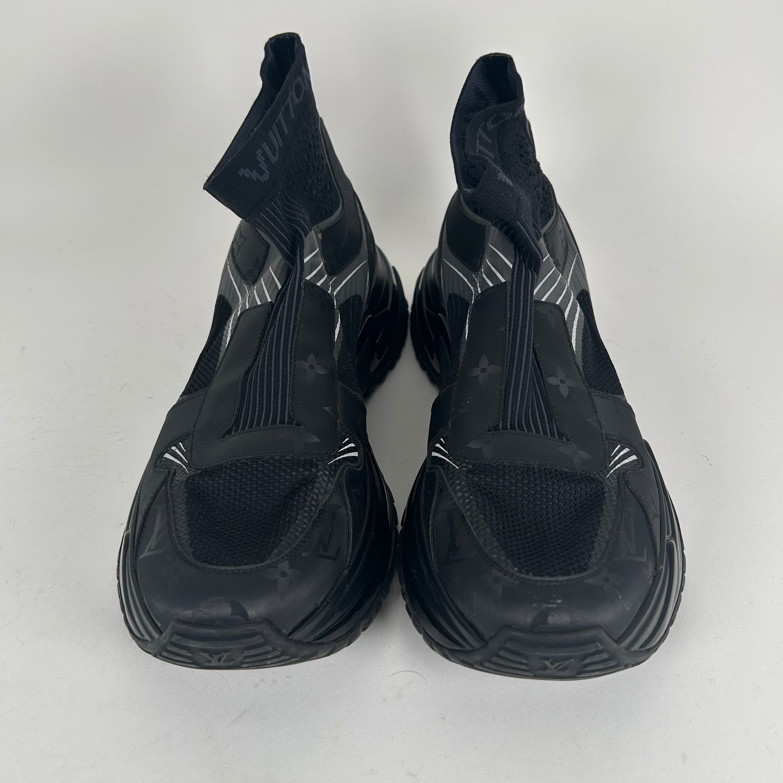 Louis Vuitton Run Away Pulse Sneaker Size 9.5