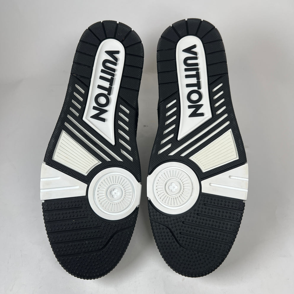 Louis Vuitton Black Noir Denim Monogram Trainer Size LV 9