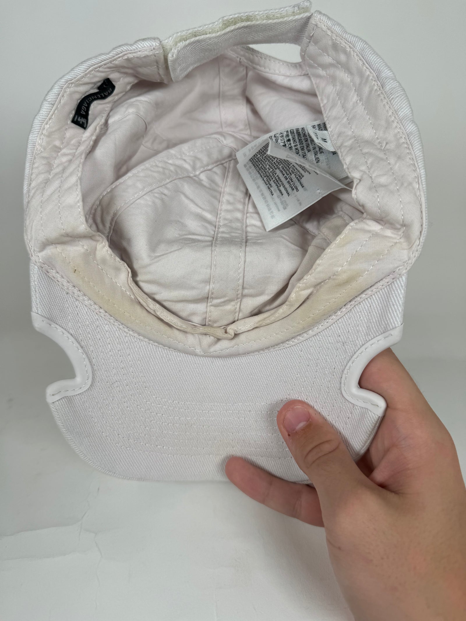 Balenciaga BB Be Different Cap
