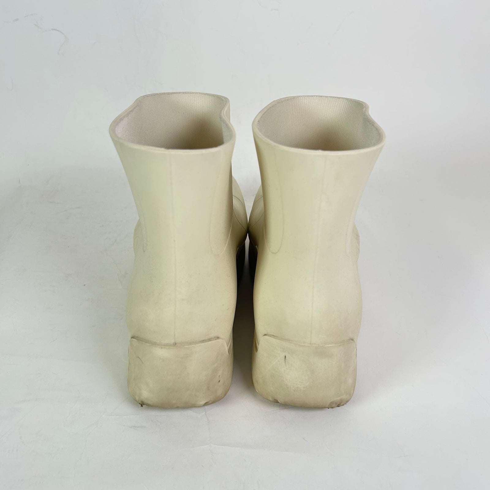 Bottega Veneta Cream Puddle Boots Size 43