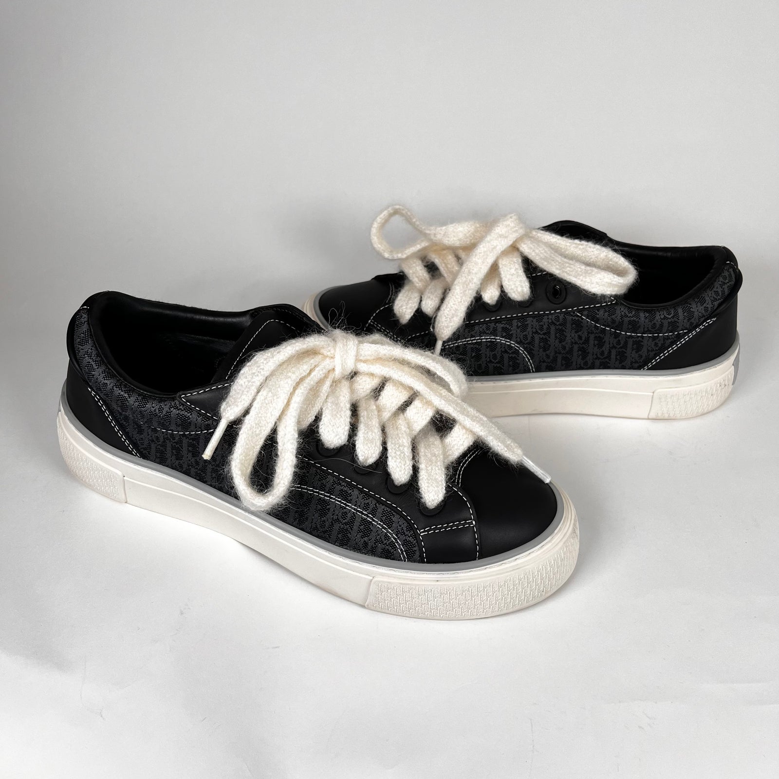 Dior B33 Oblique Black Low Top Sneaker Size 42