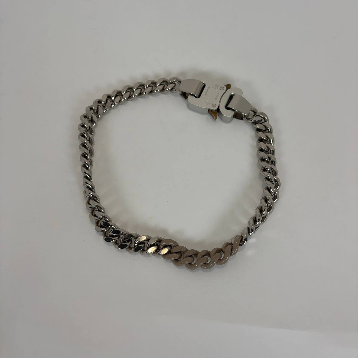 1017 ALYX 9SM Rollercoaster Buckle Choker Chain