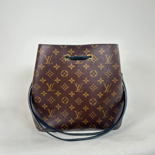 Louis Vuitton Monogram NeoNoe MM Bucket Bag