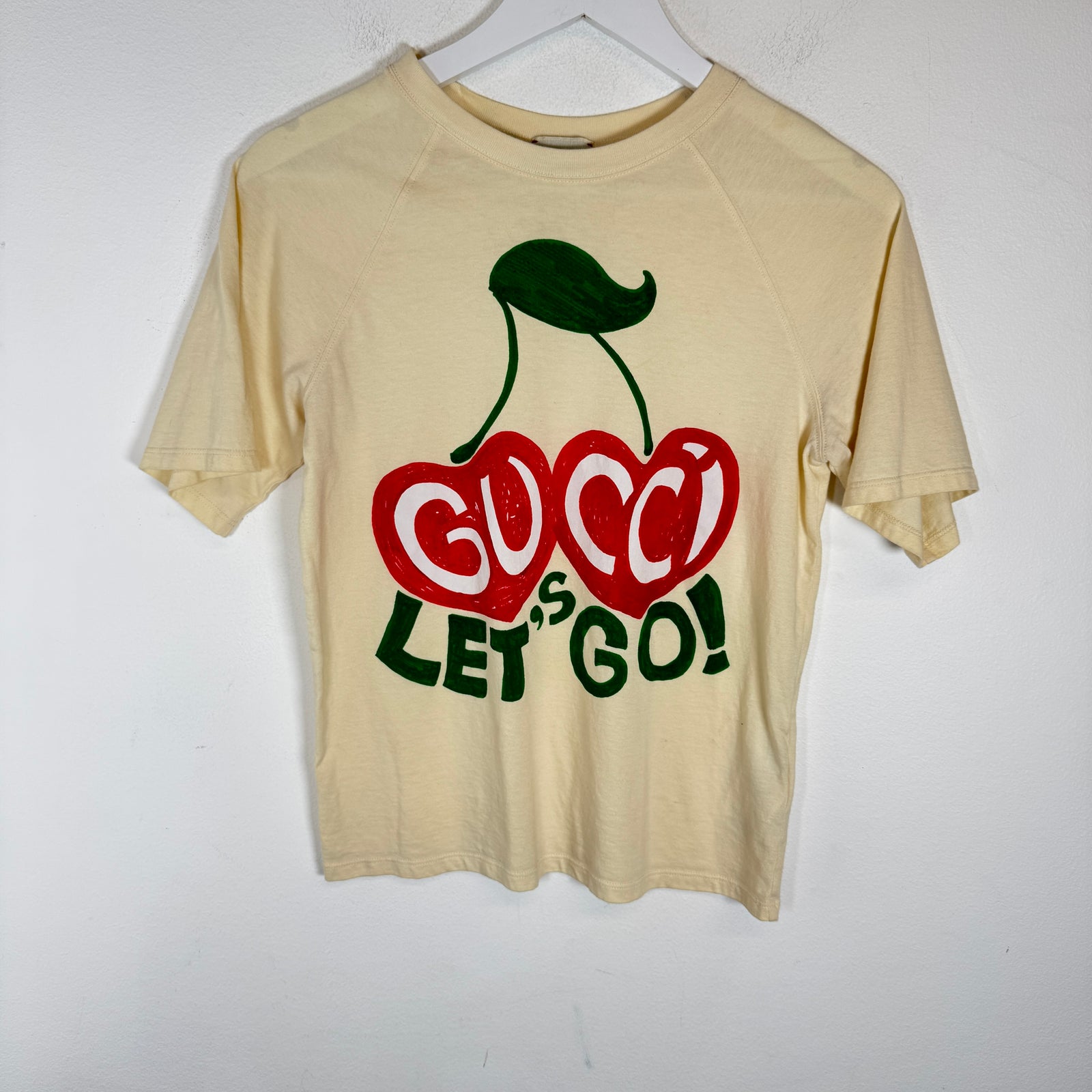 Gucci Beige 'Lets Go!' Cherries T-Shirt Size 10Y