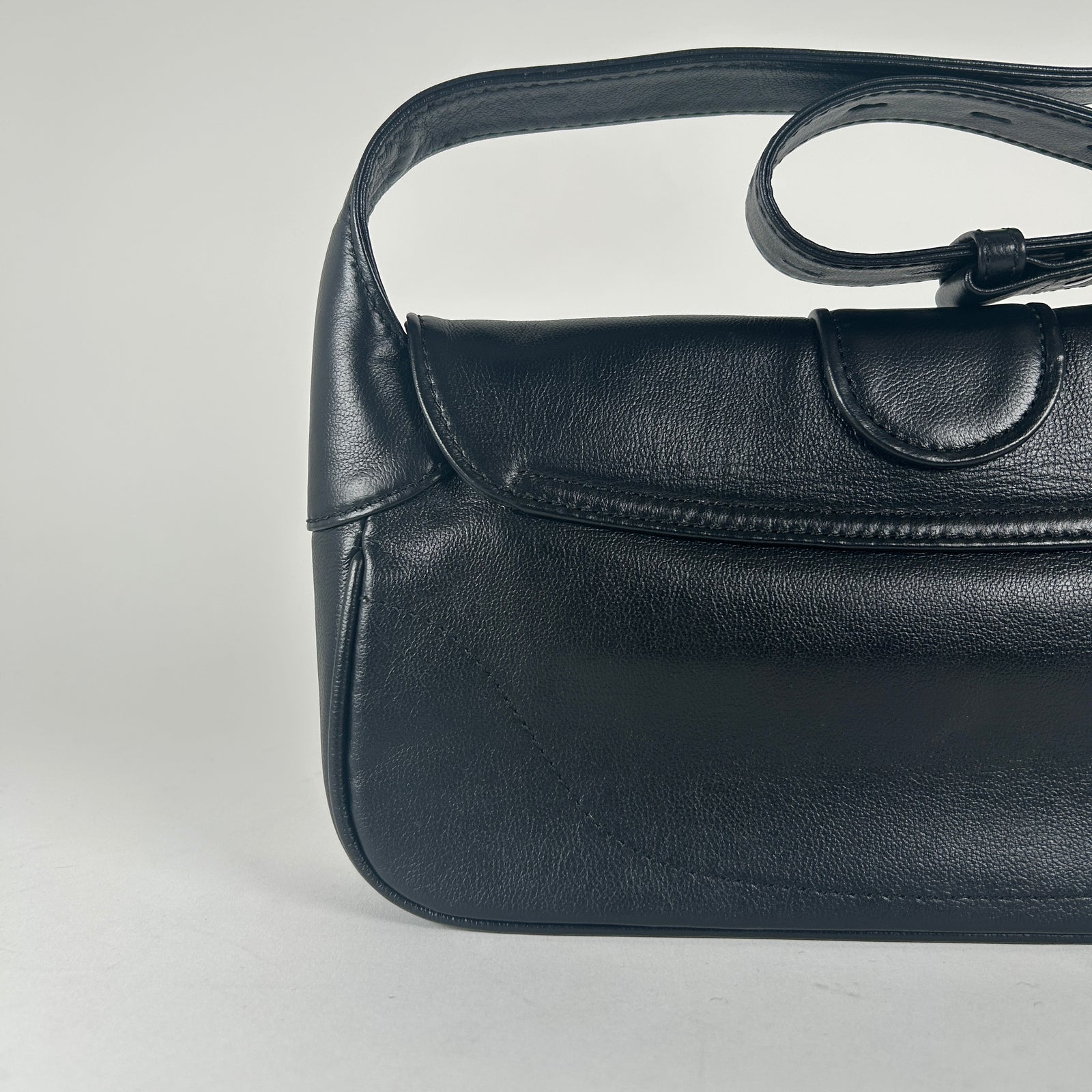 Gucci Black Leather Aphrodite Bag