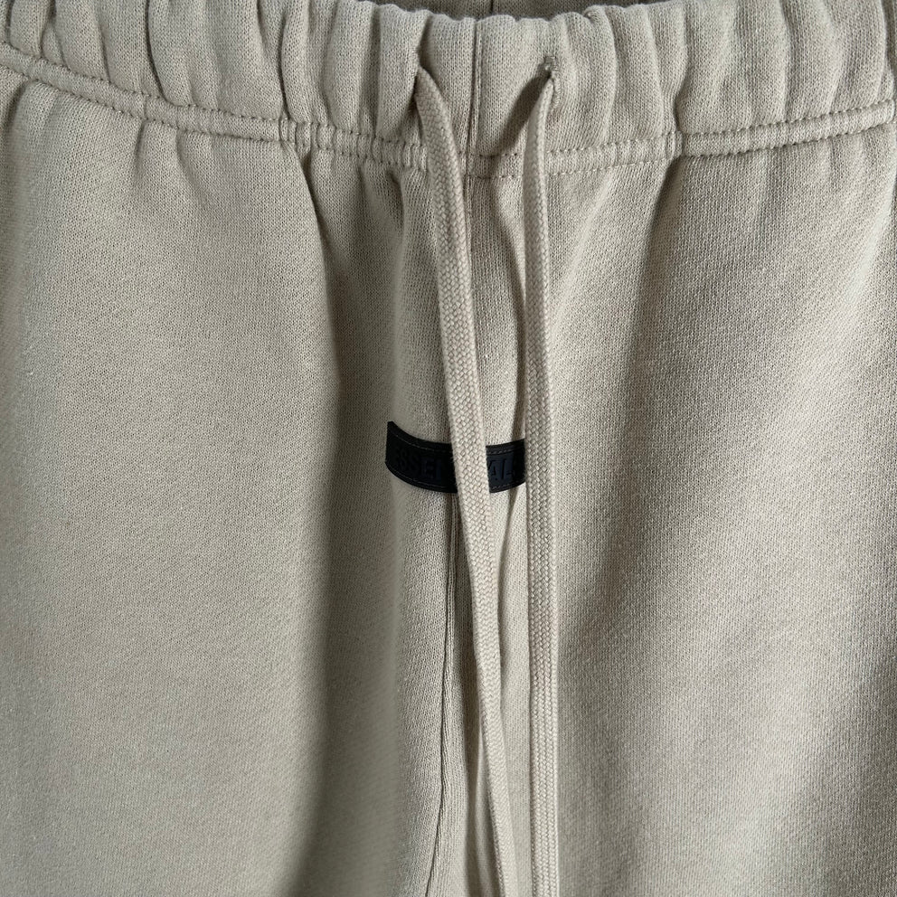 Essentials Khaki Logo Sweat-Shorts Size S
