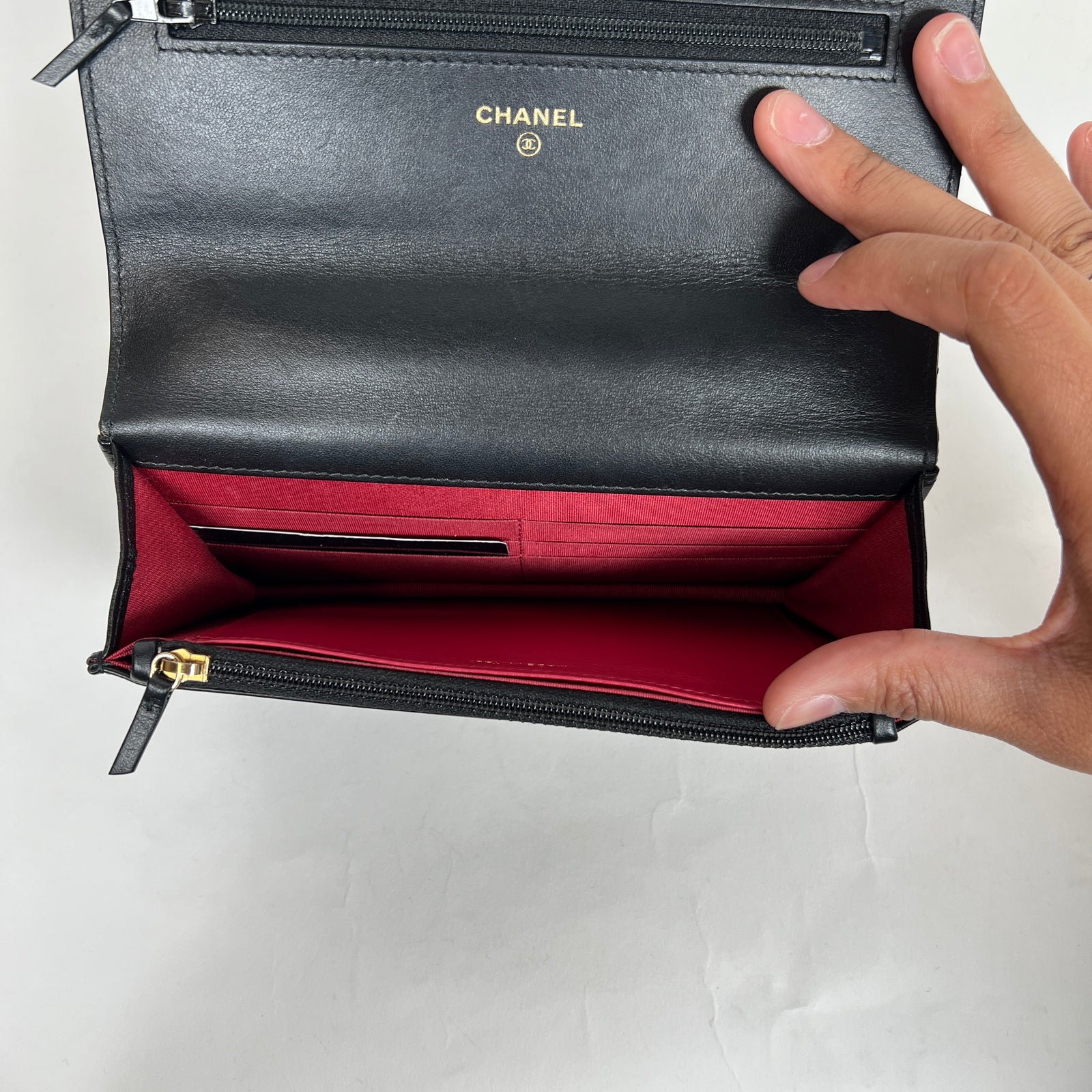 Chanel Black/Gold Quilted Lambskin 19 Wallet On Chain