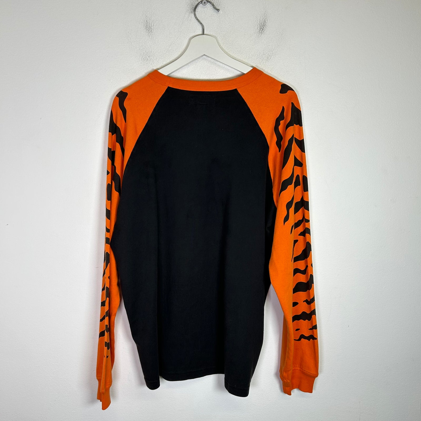 Supreme SS26 Tiger Raglan Longsleeve