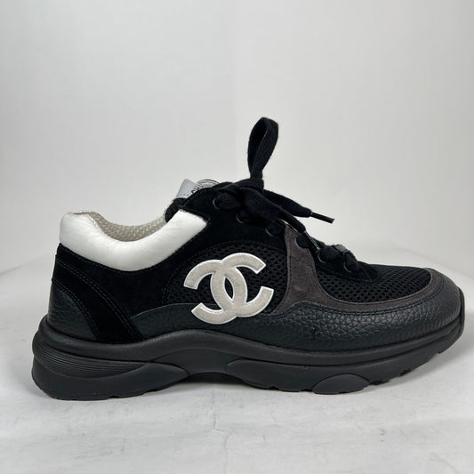 Chanel Black/White Mesh Suede Grained Calfskin Interlocking CC Runners Size 39.5