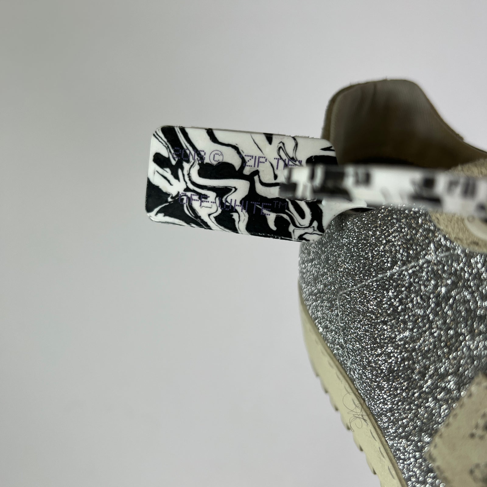 Off-White Silver Glitter Arrow 2.0 Low-Top Sneaker Size 44
