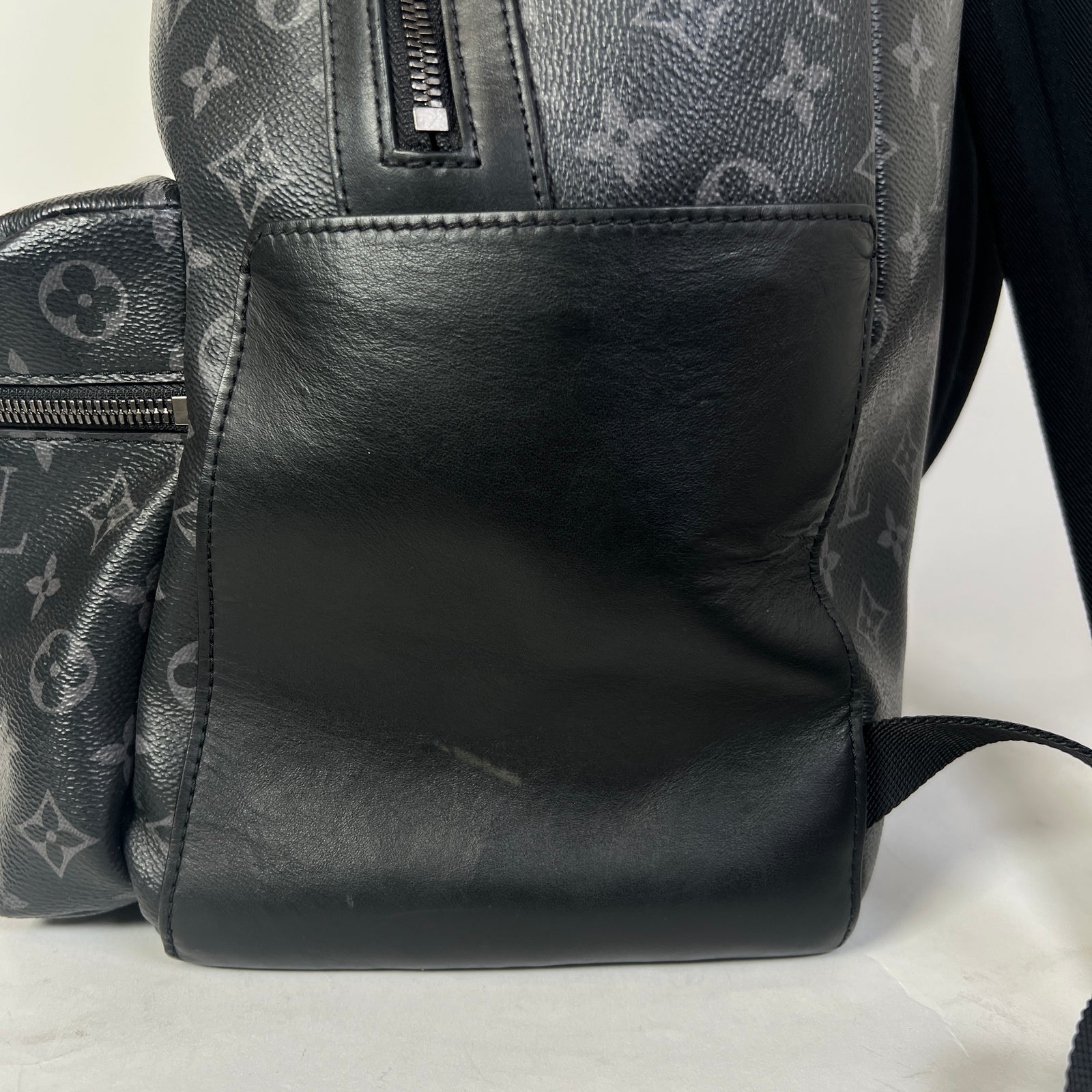 Louis Vuitton Discovery Backpack Eclipse Monogram