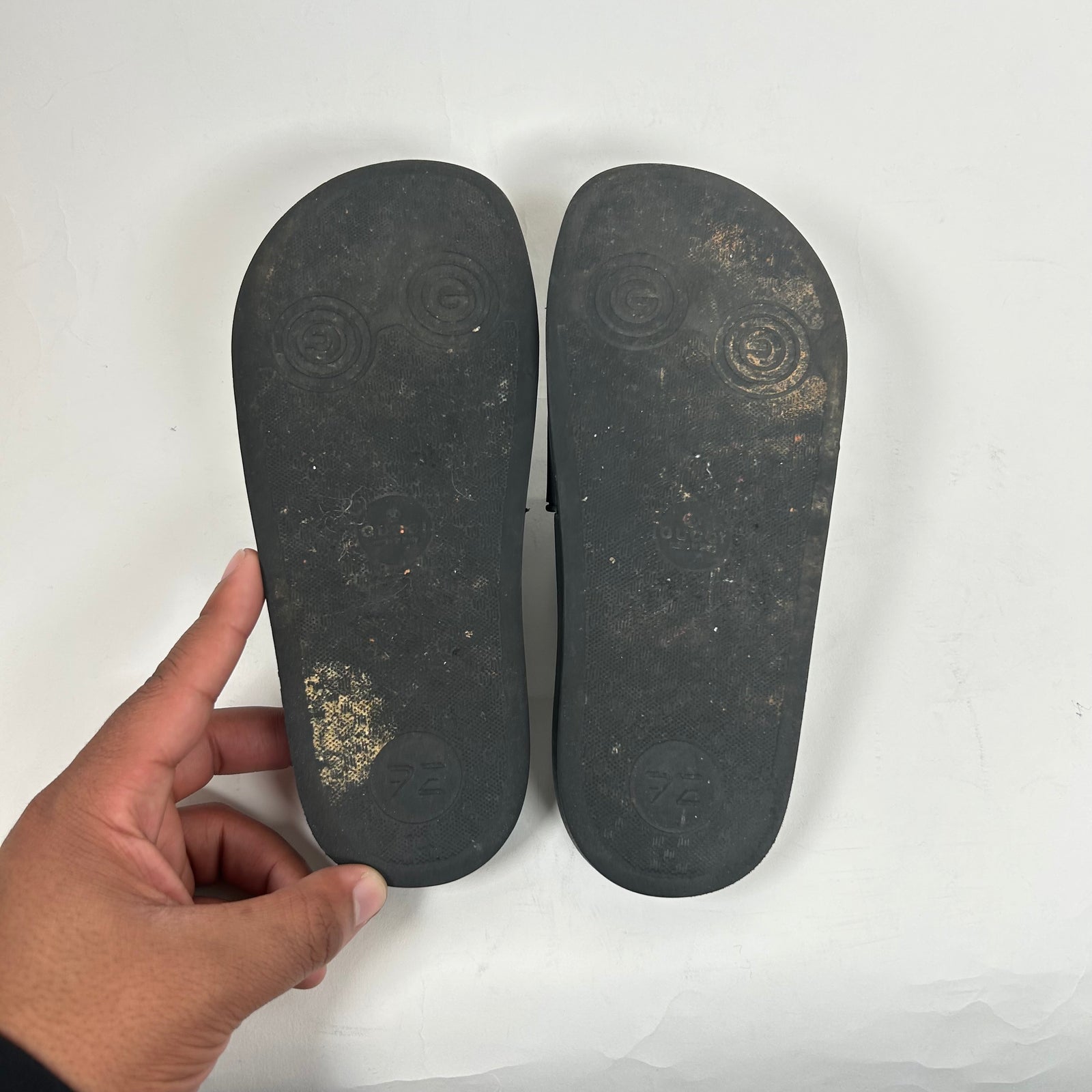 Gucci Black Logo Slides Size 34