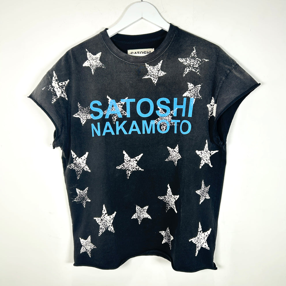 Satoshi Nakamoto Spell Out Logo Star Graphic T-Shirt Size M