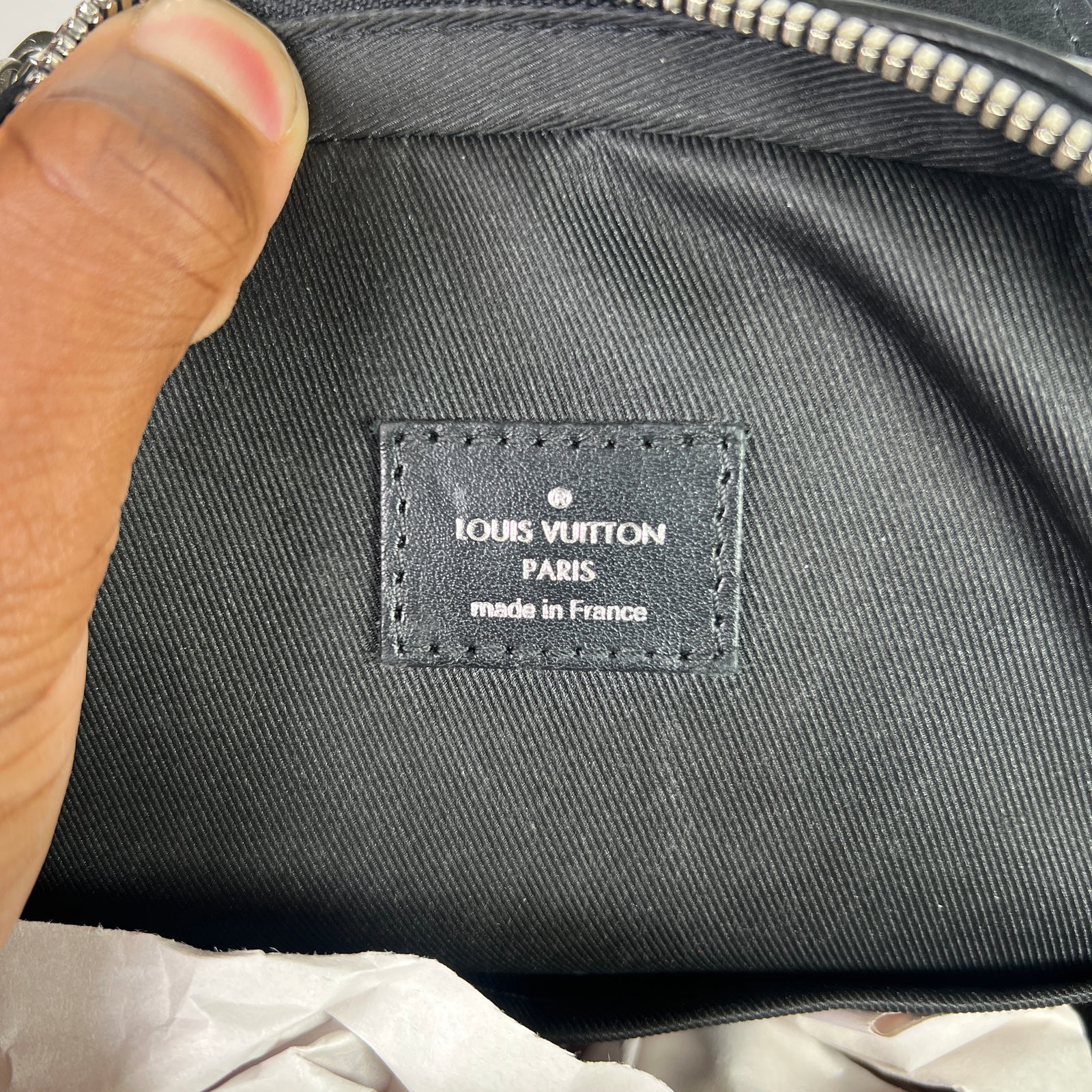 Louis Vuitton Monogram Avenue Sling Bag