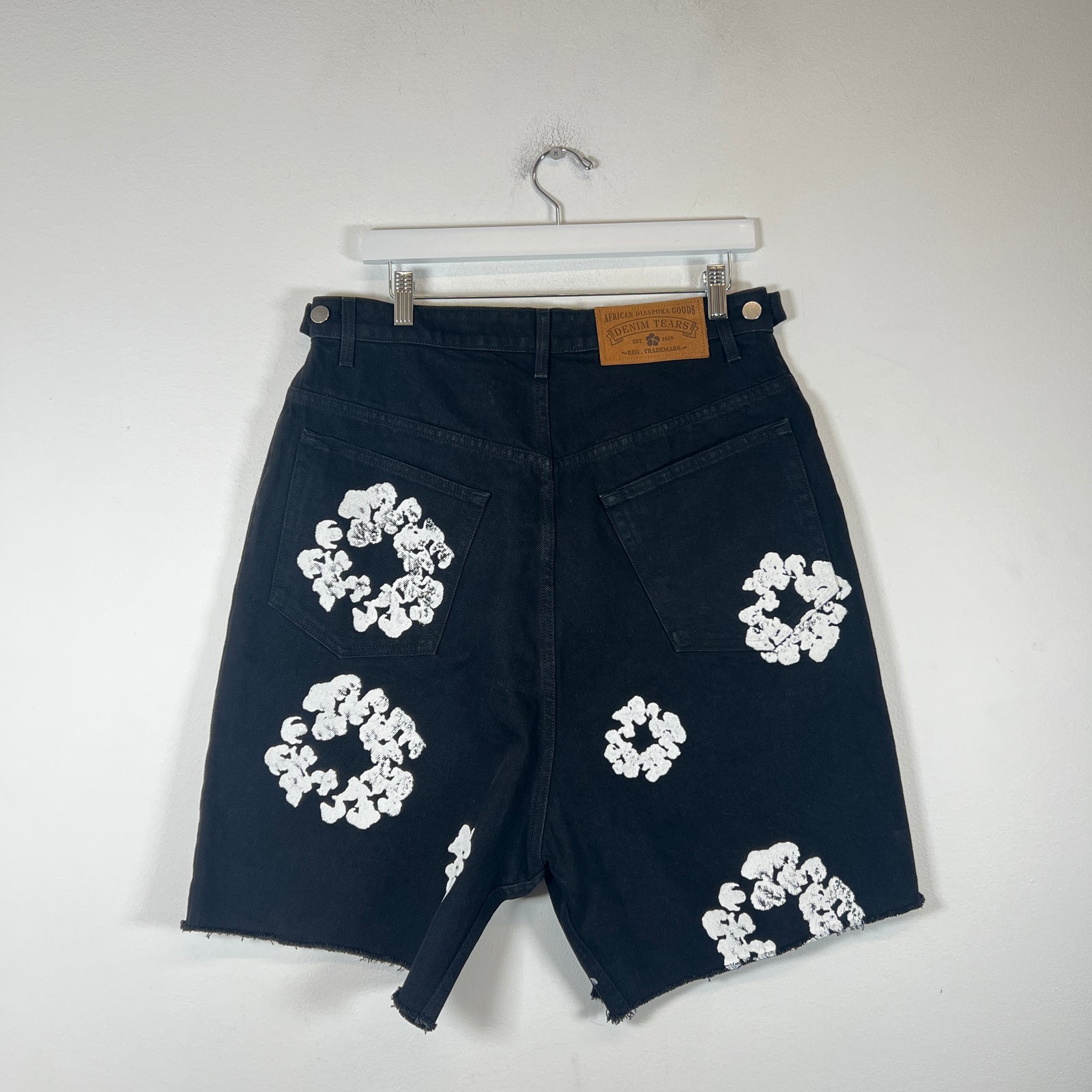 Denim Tears Black Wreath Denim Shorts Size M