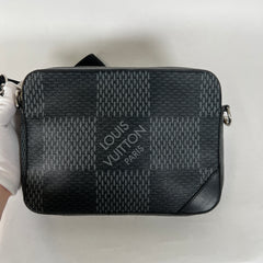 Louis Vuitton Trio 3D Damier Messenger