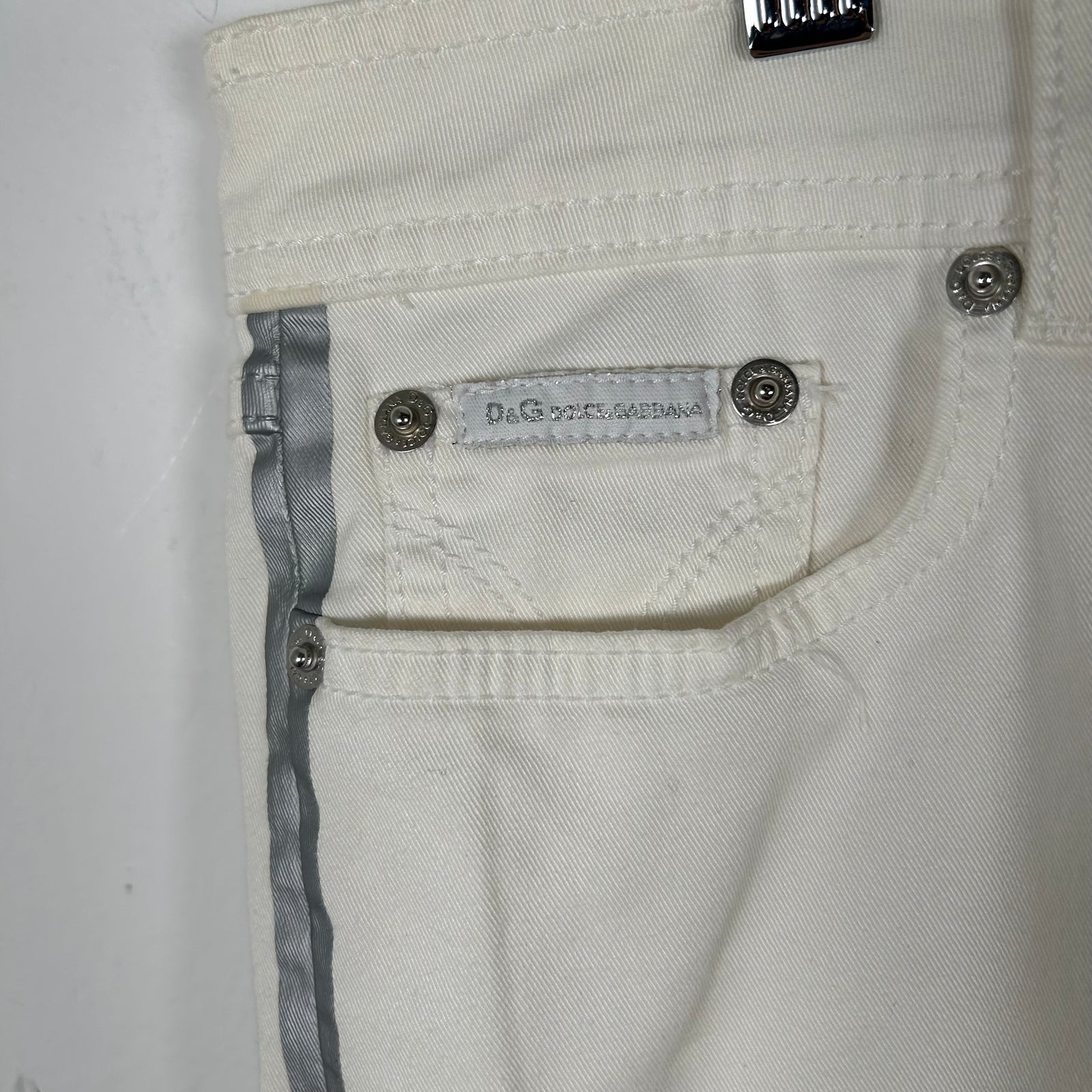 Dolce & Gabbana White Pin-Stripe Skirt Size 27