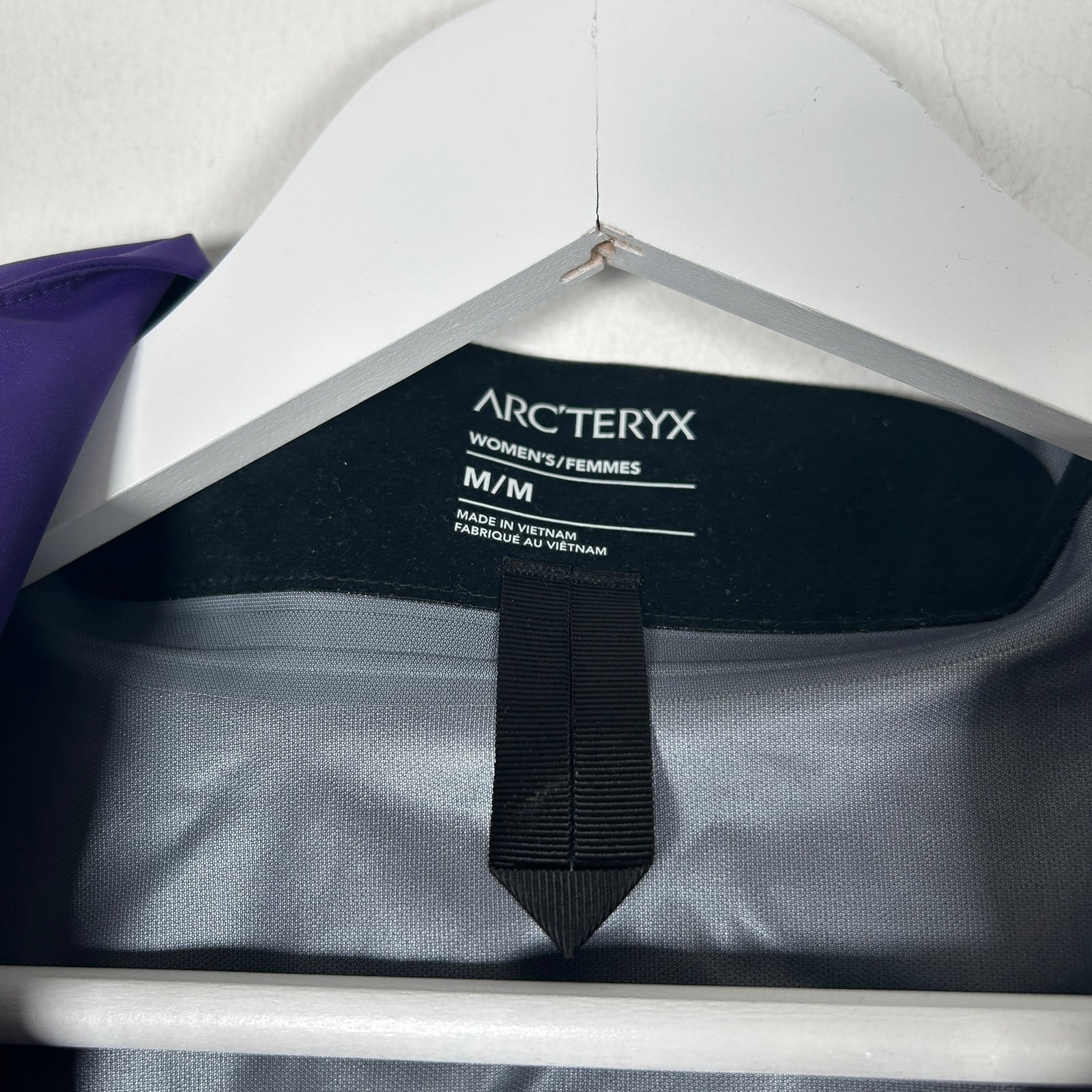 Arc'teryx Women's Purple 'Beta' Jacket Size M