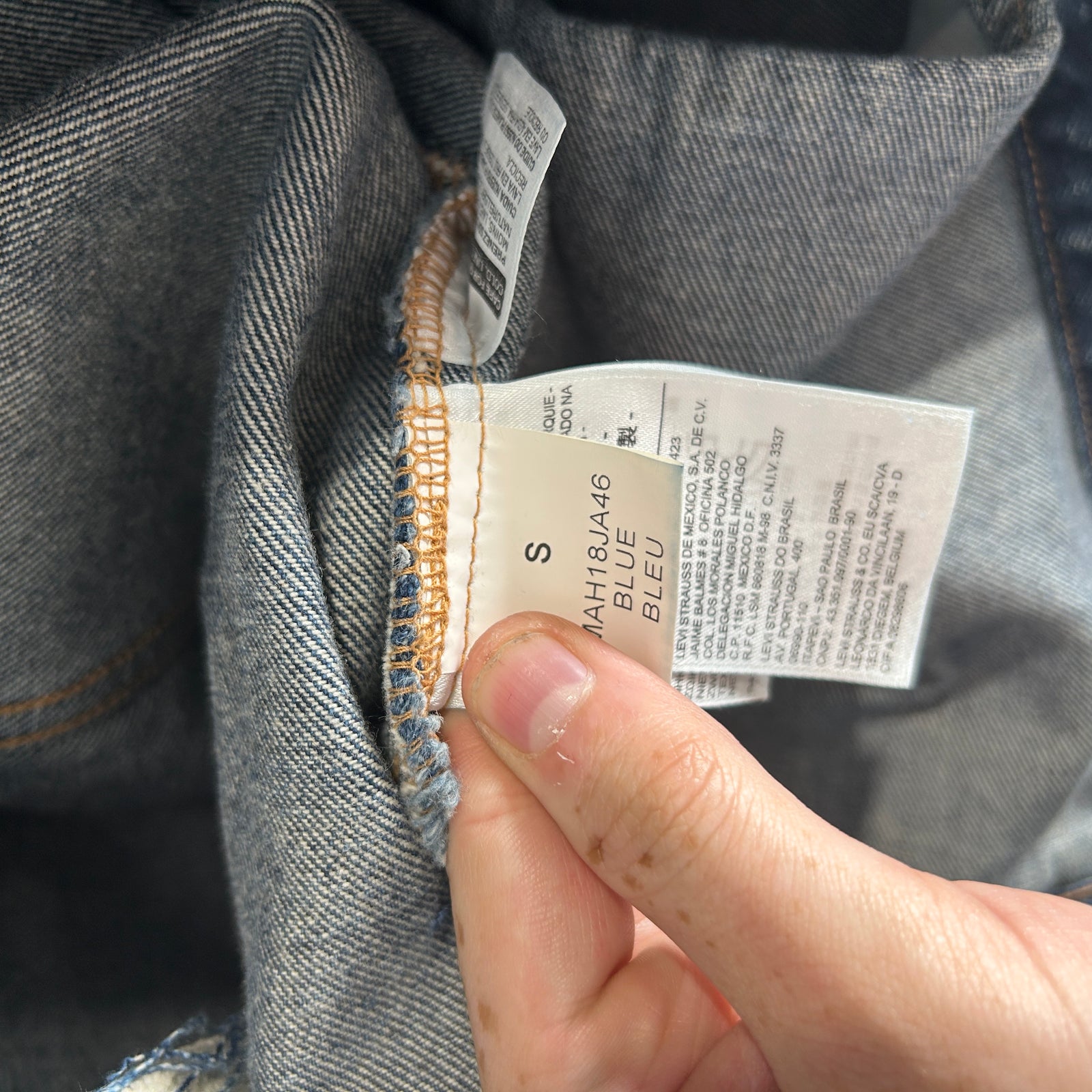 Vetements x Levis AW17 Double Trash Oversized Denim Vest Size S