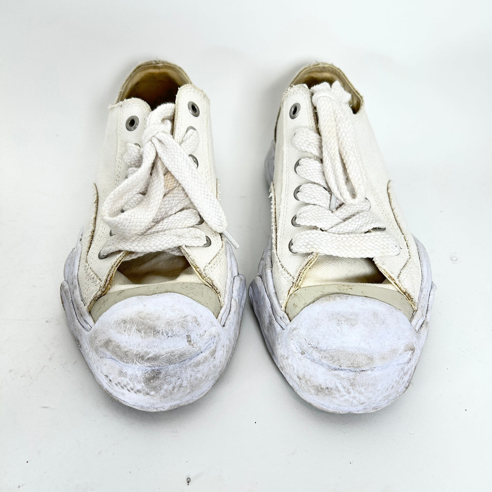 Maison Mihara Yashiro Classic White Low Tops Size 44