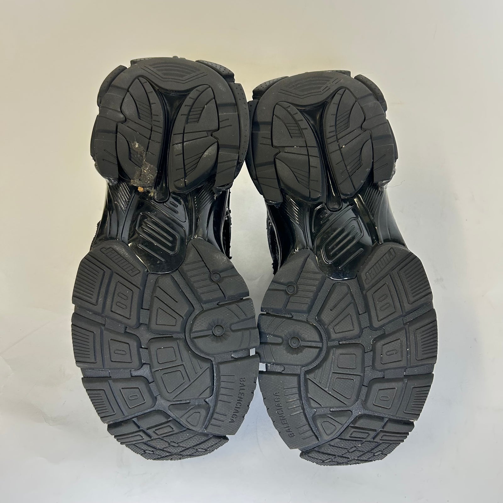 Balenciaga Triple Black Mesh Runner Size 38