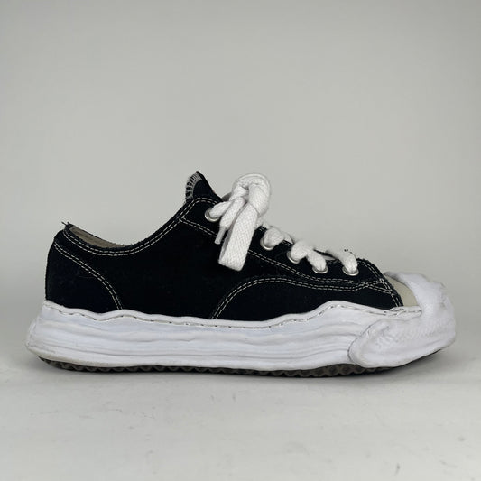 Maison Mihara Black/White Low-Top Size 12