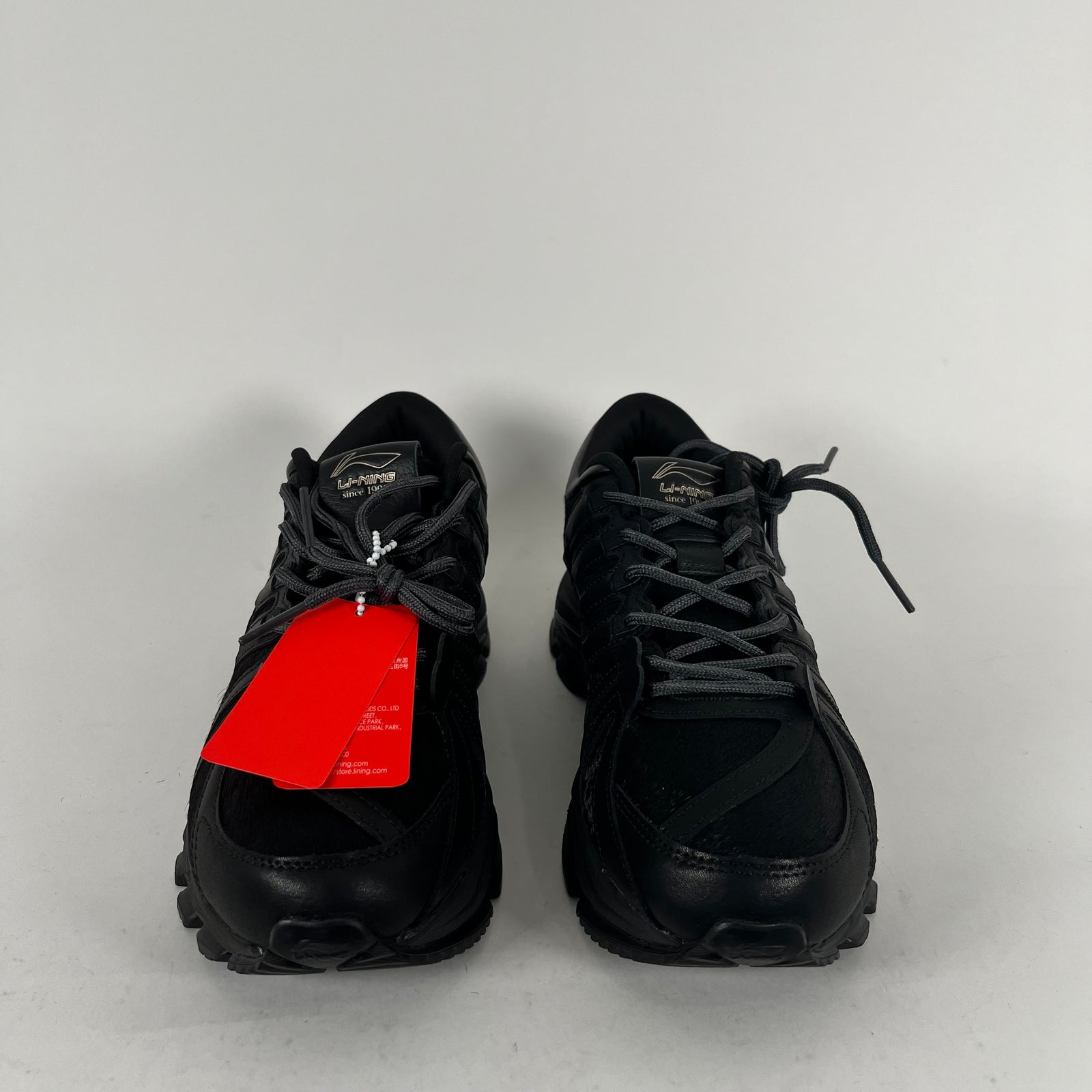 Li Ning Low Top Sneaker Size 8.5