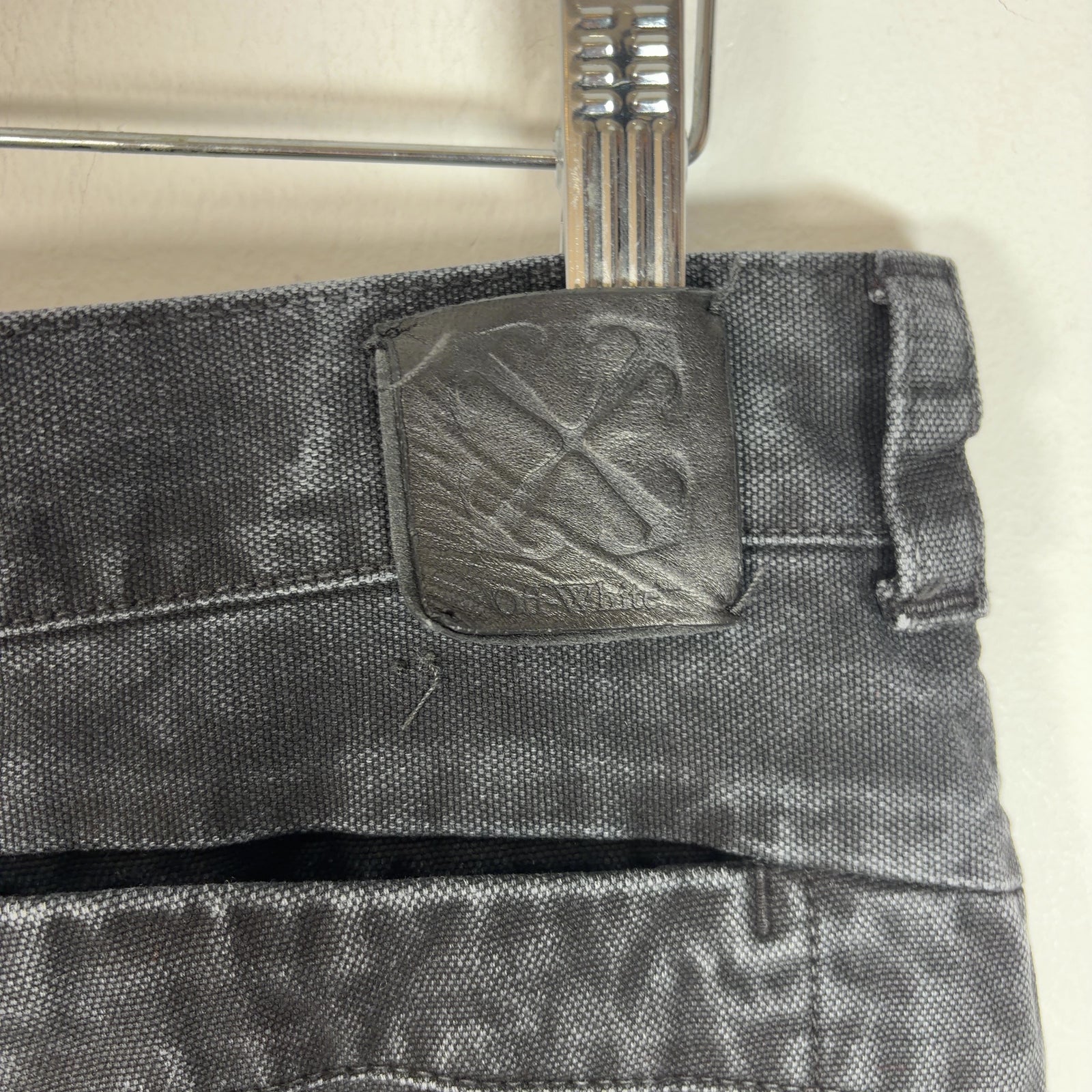 Off-White Cargo Distressed Effect Cargo Pants