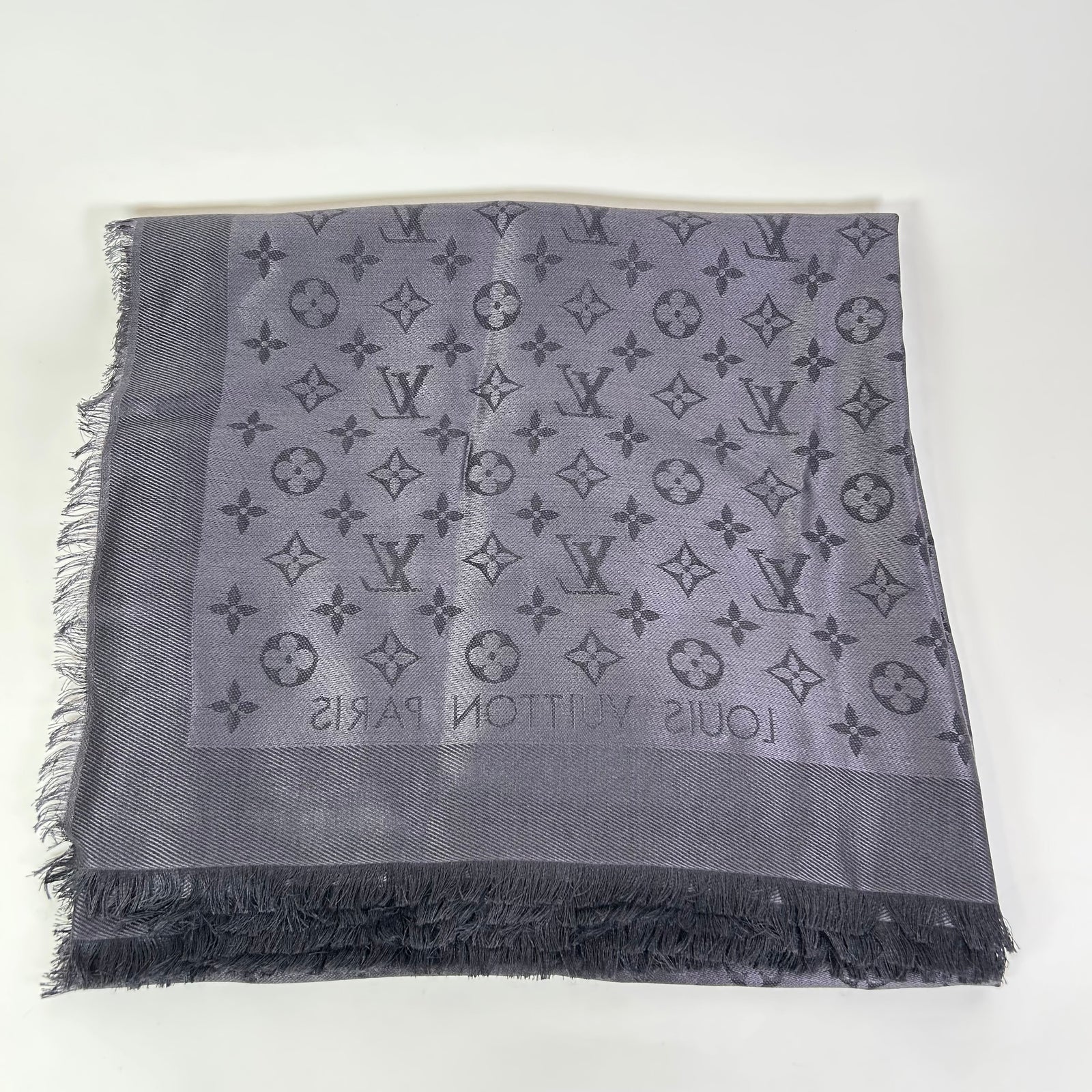 Louis Vuitton Silk Chalè Monogram Shawl