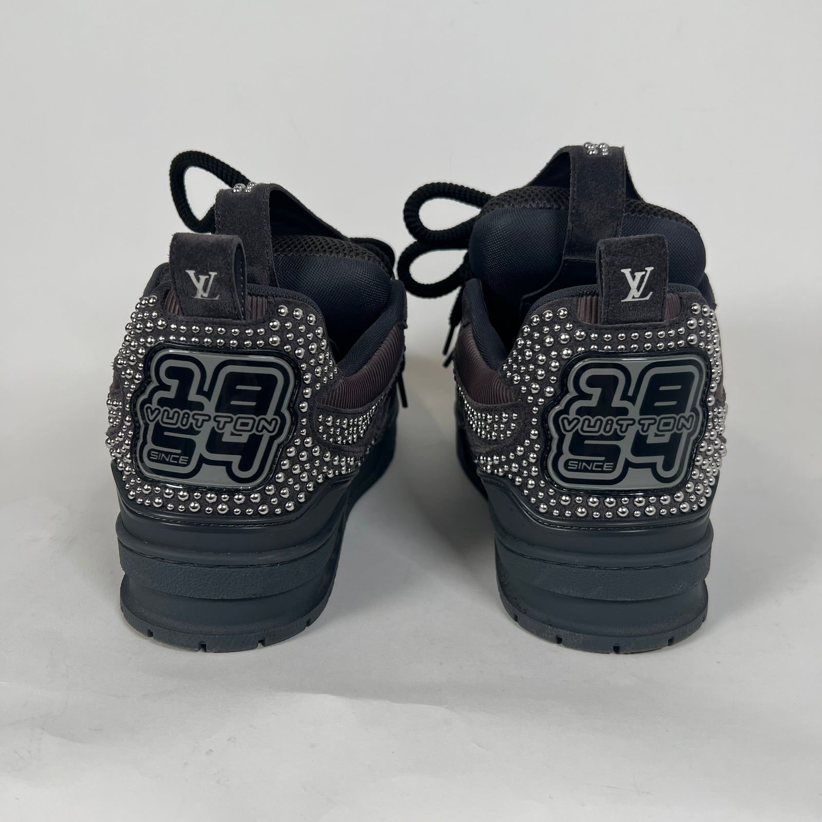 Louis Vuitton Skates Stud Grey Size LV 8