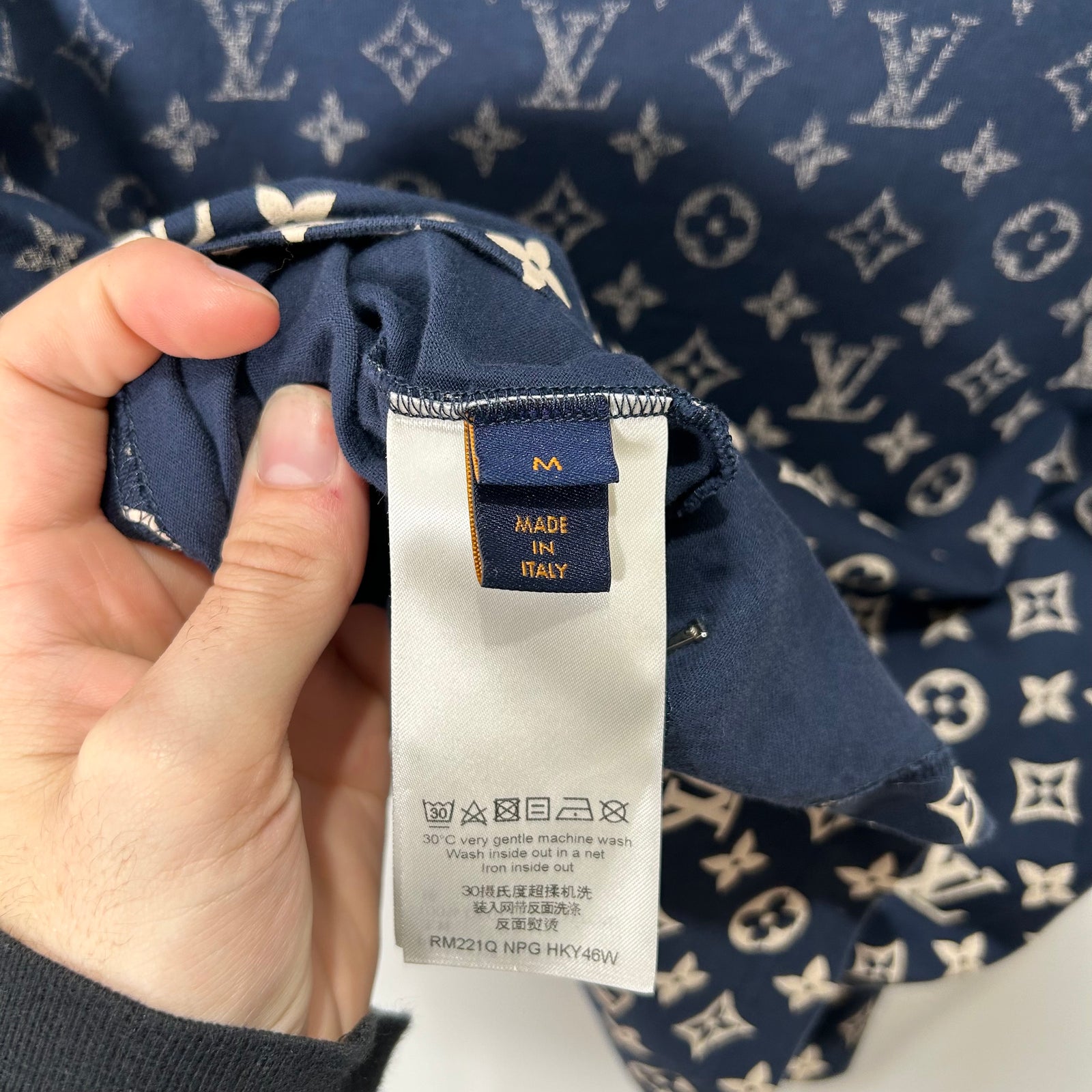 Louis Vuitton Navy / Cream Monogram T-Shirt Size M
