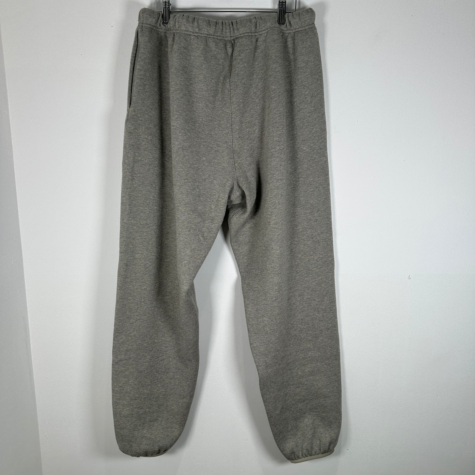 Essential Dark Heather Sweatpants Size M