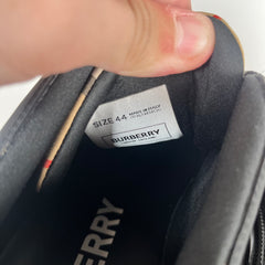 Burberry Arthur Black & Plaid Size 44