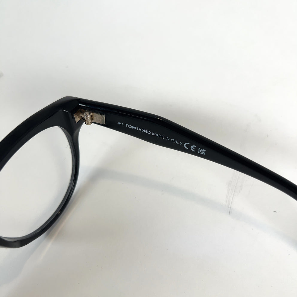 Tom Ford 'T' Oval Shaped Glasses