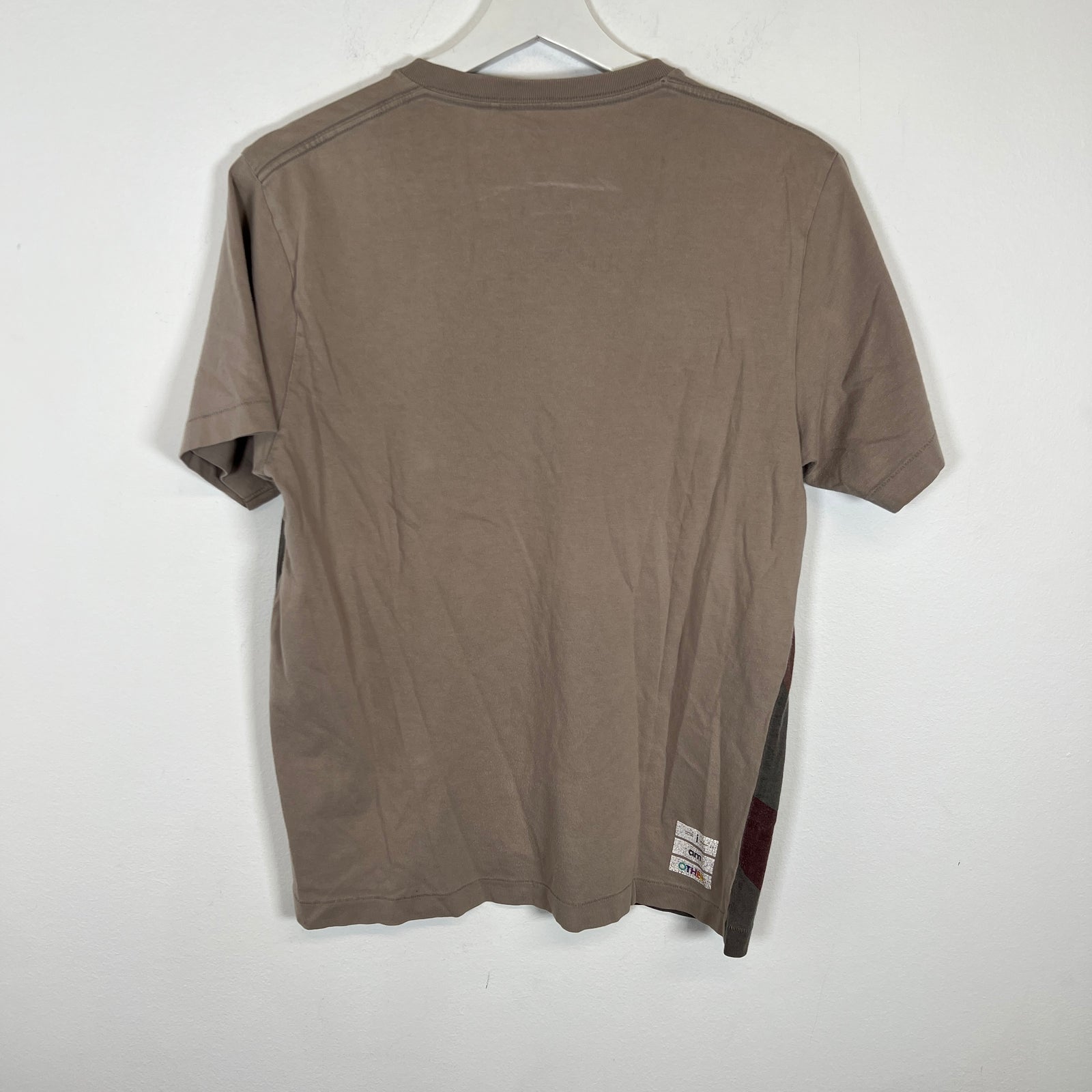 Pharell Brown Uniqlo T-shirt Size L