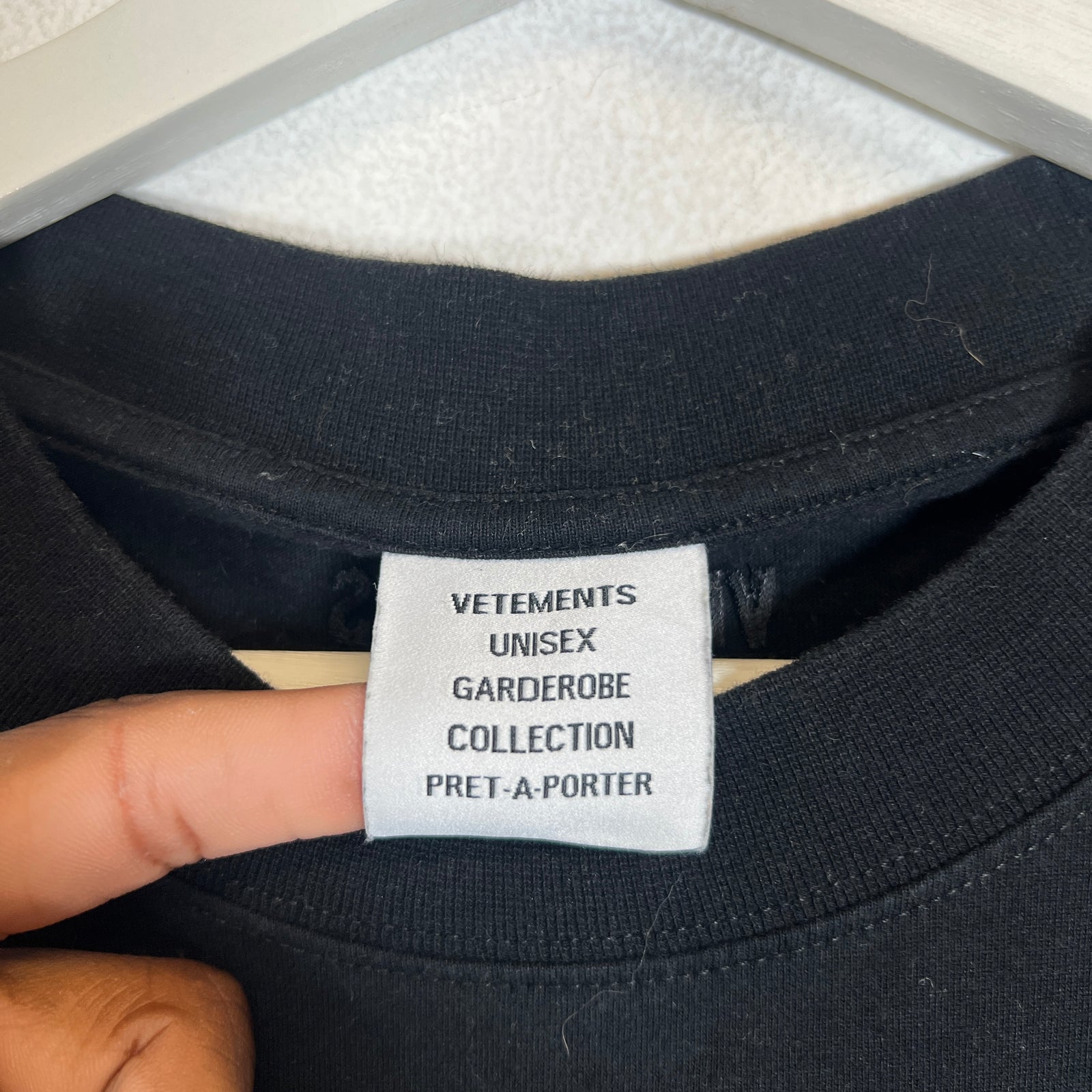 Vetements Black Translation T-Shirt Size M