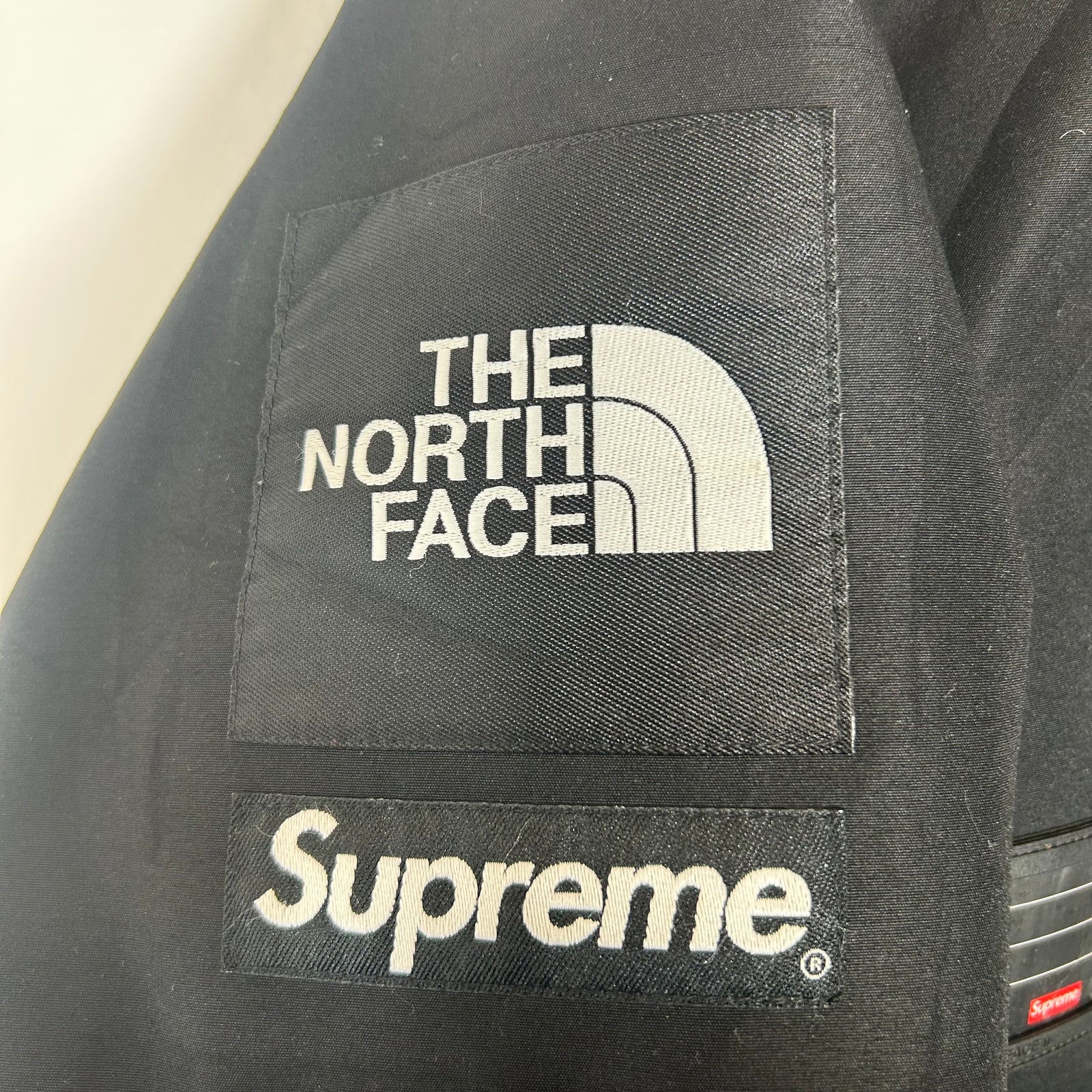 Supreme x TNF Black Rescue Jacket Size L